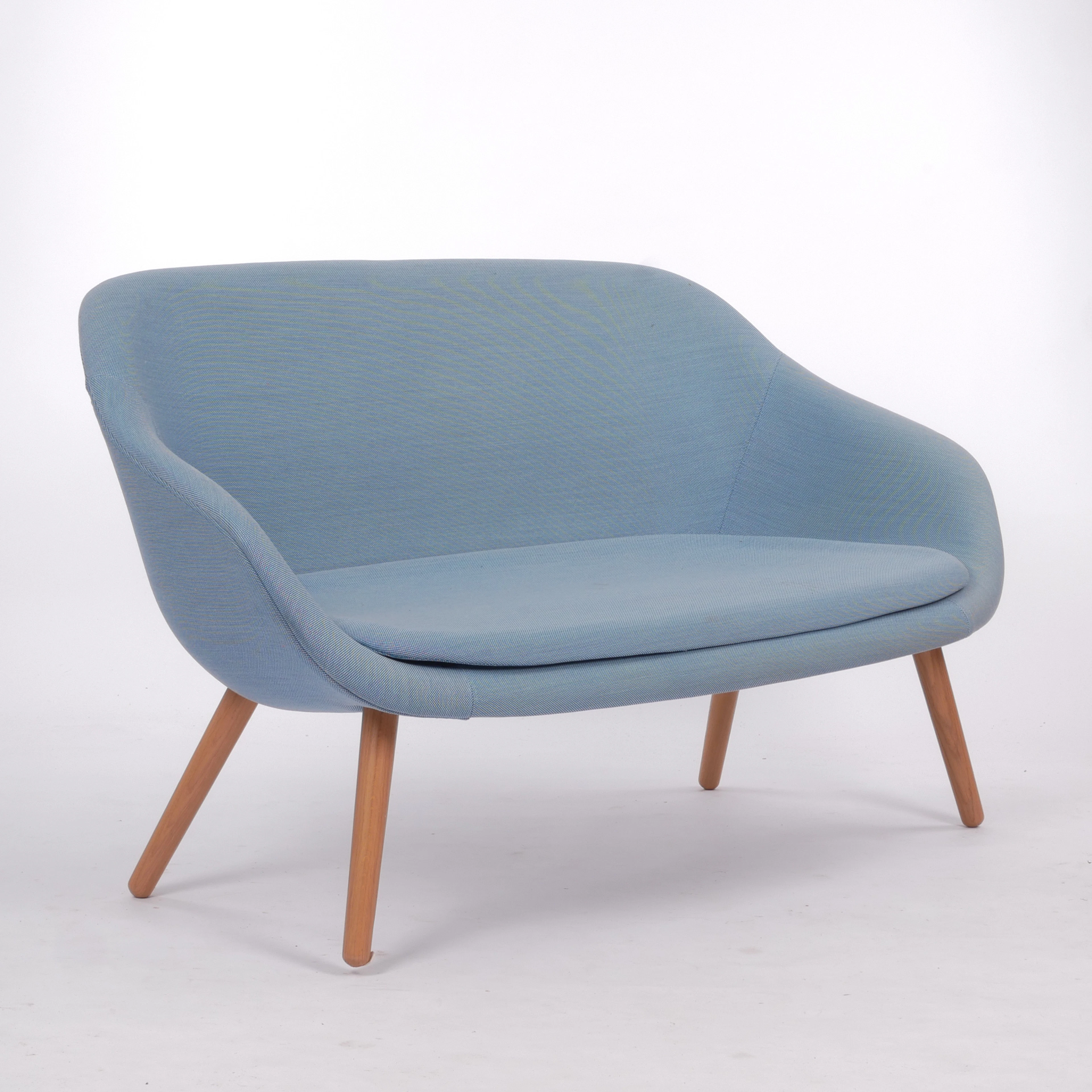 HEE WELLING. Soffa, 2-sits, "About a lounge", Hay.