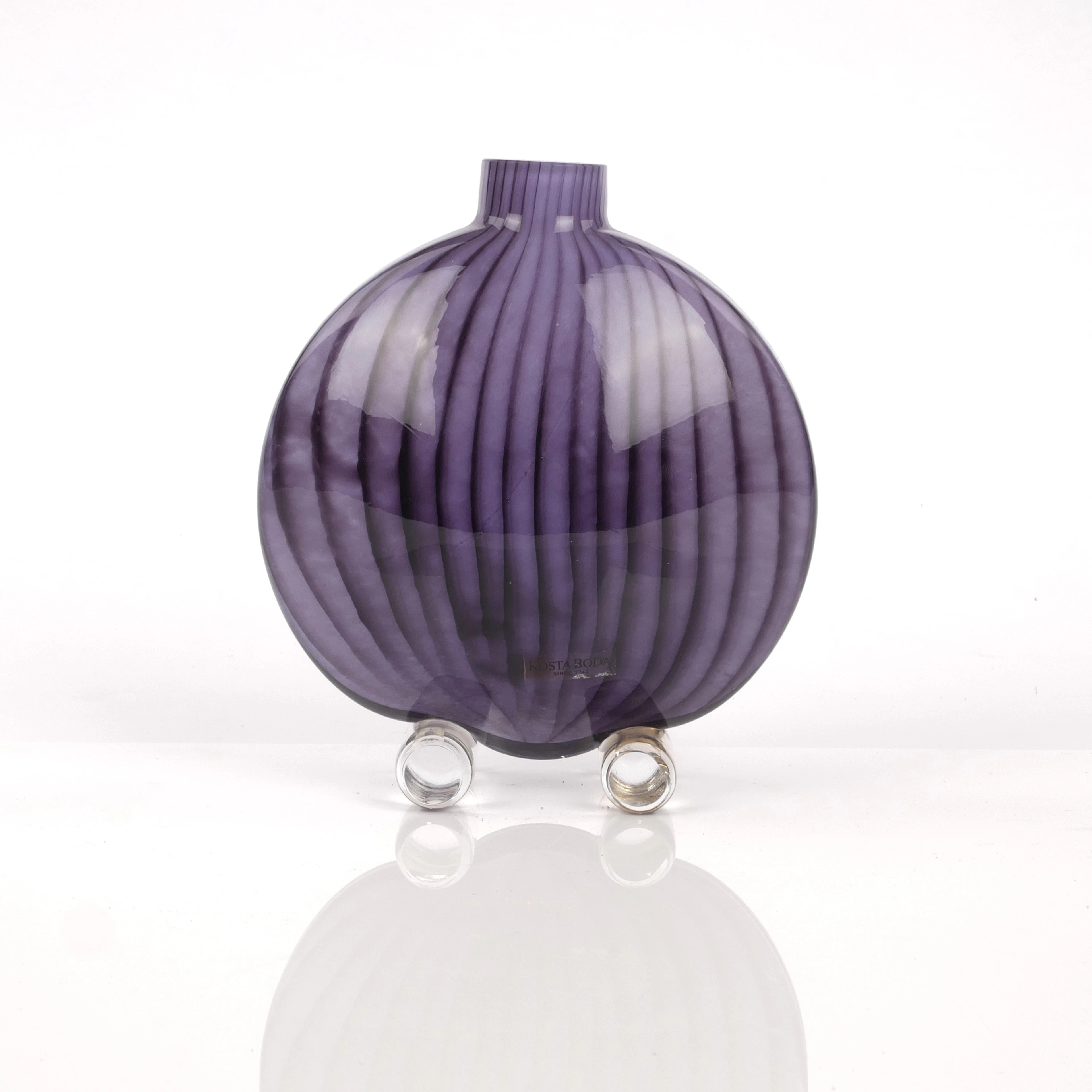 KJELL ENGMAN. Vas, konstglas, "Pebbles", Kosta Boda, signerad.