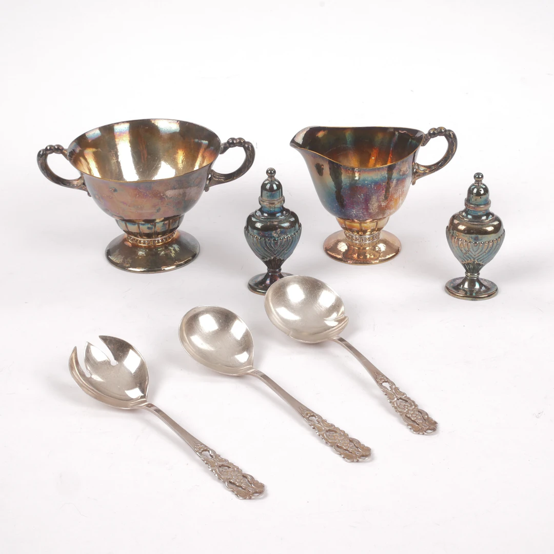STRÖARE, GRÄDDKANNA, SOCKERSKÅL, BESTICK. 7 st, nysilver.