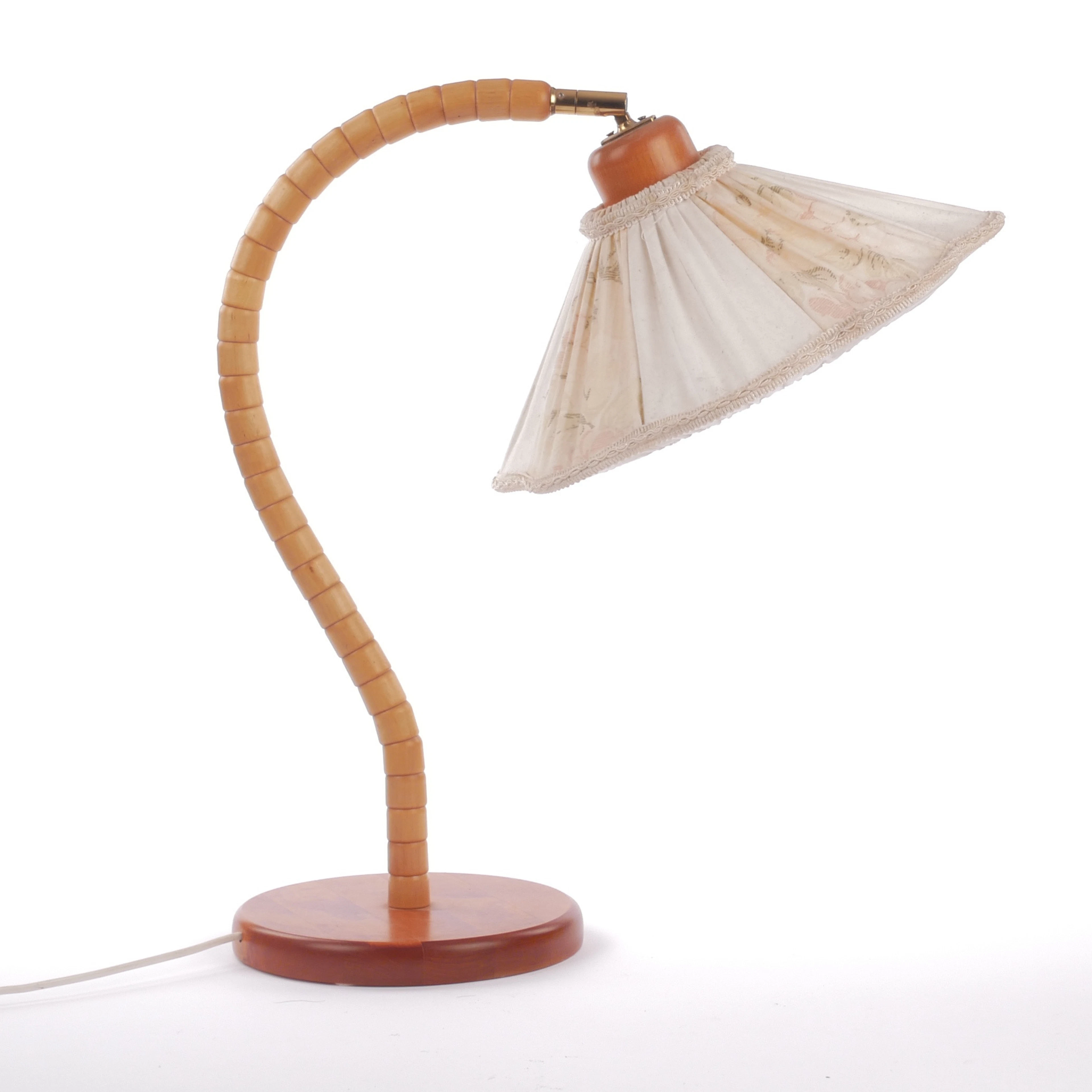 BORDSLAMPA, "Svanhals", Markslöjd, 1900-talets andra hälft.
