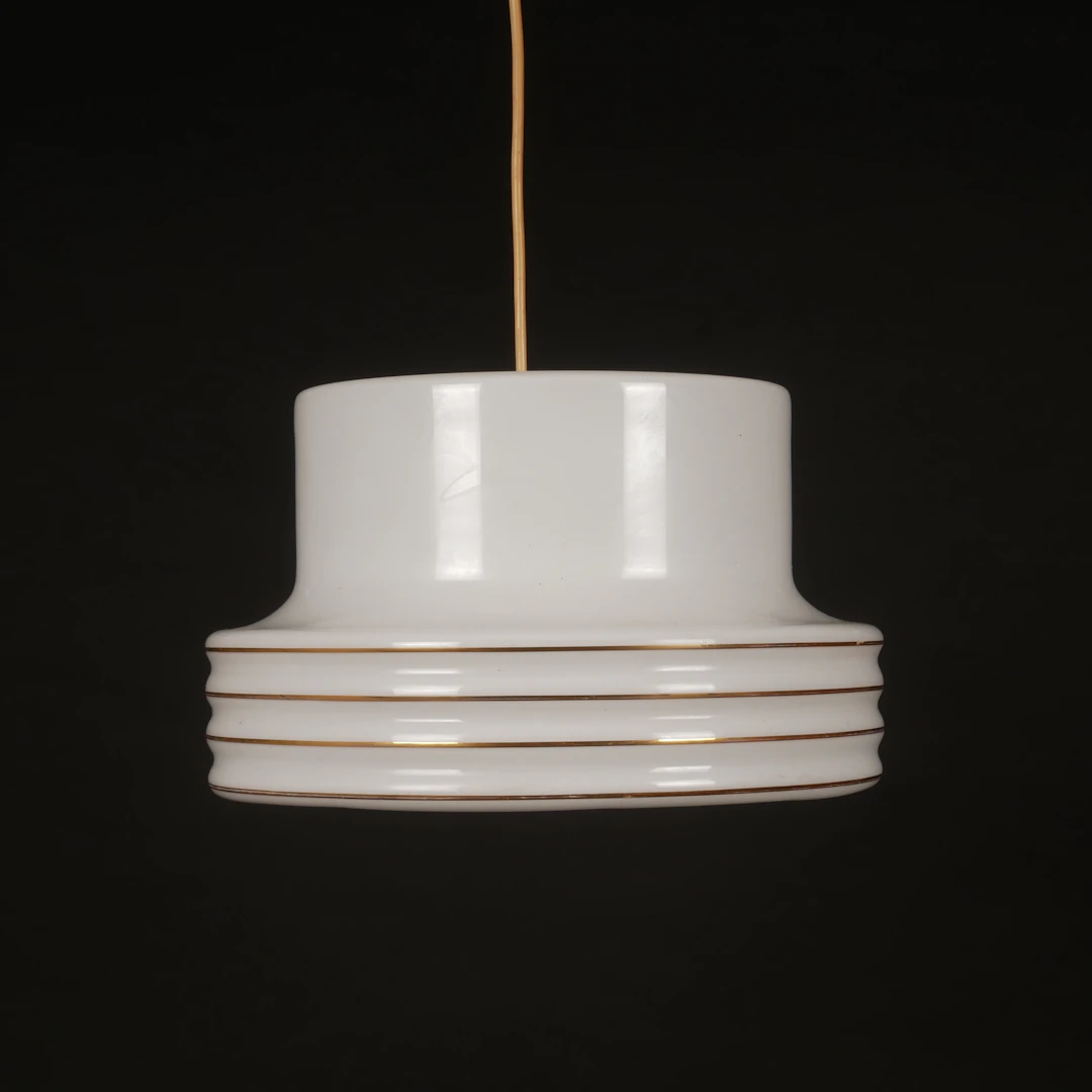 TAKLAMPA, glas med guldränder, 1960/70-tal.