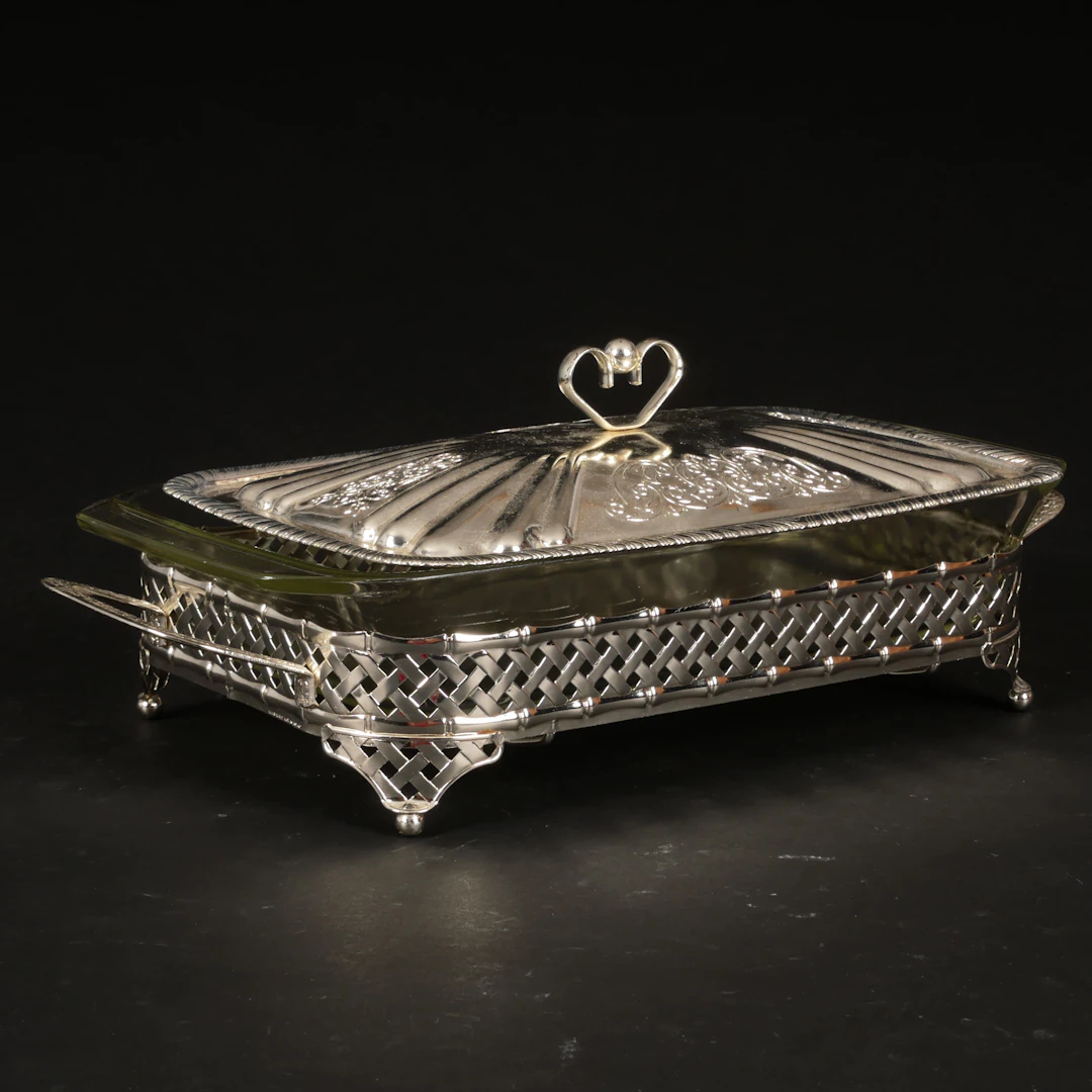 SERVERINGSFORM, glas och vitmetall, Simax, 1900-talets sista del.
