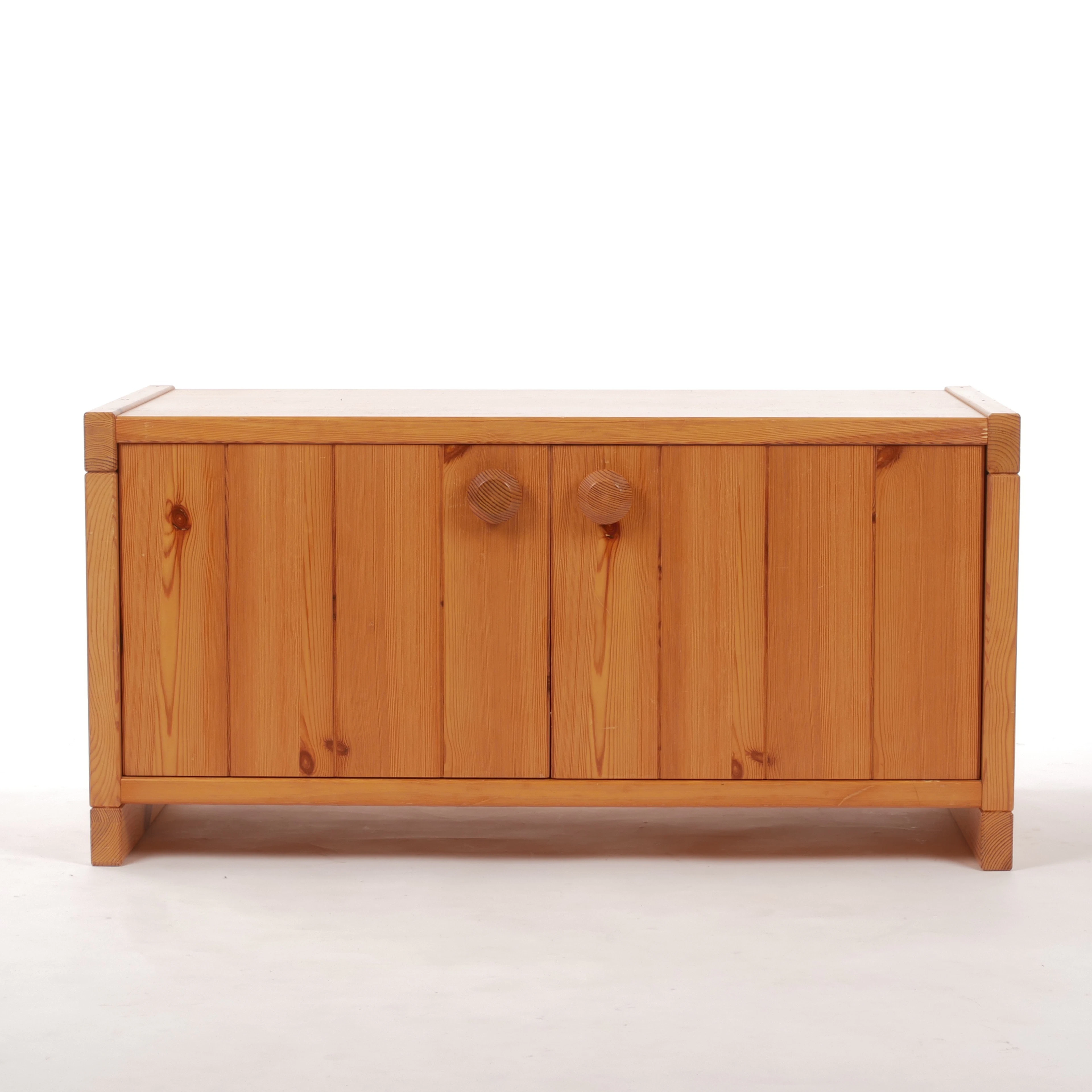 SKÅP/SIDEBOARD, furu, 1970-tal.