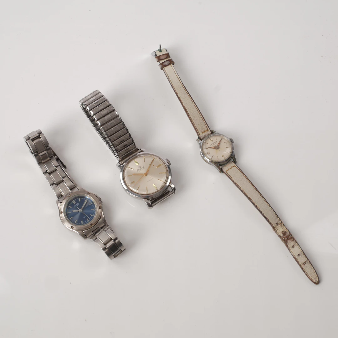 ARMBANDSUR, 3 st, bla "Arsenal", Schweiz.