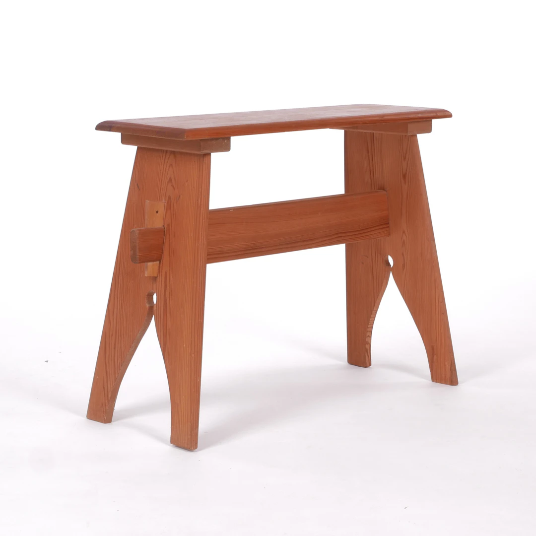 BÄNK/PALL, bockmodell, furu, 1900-talets andra hälft.