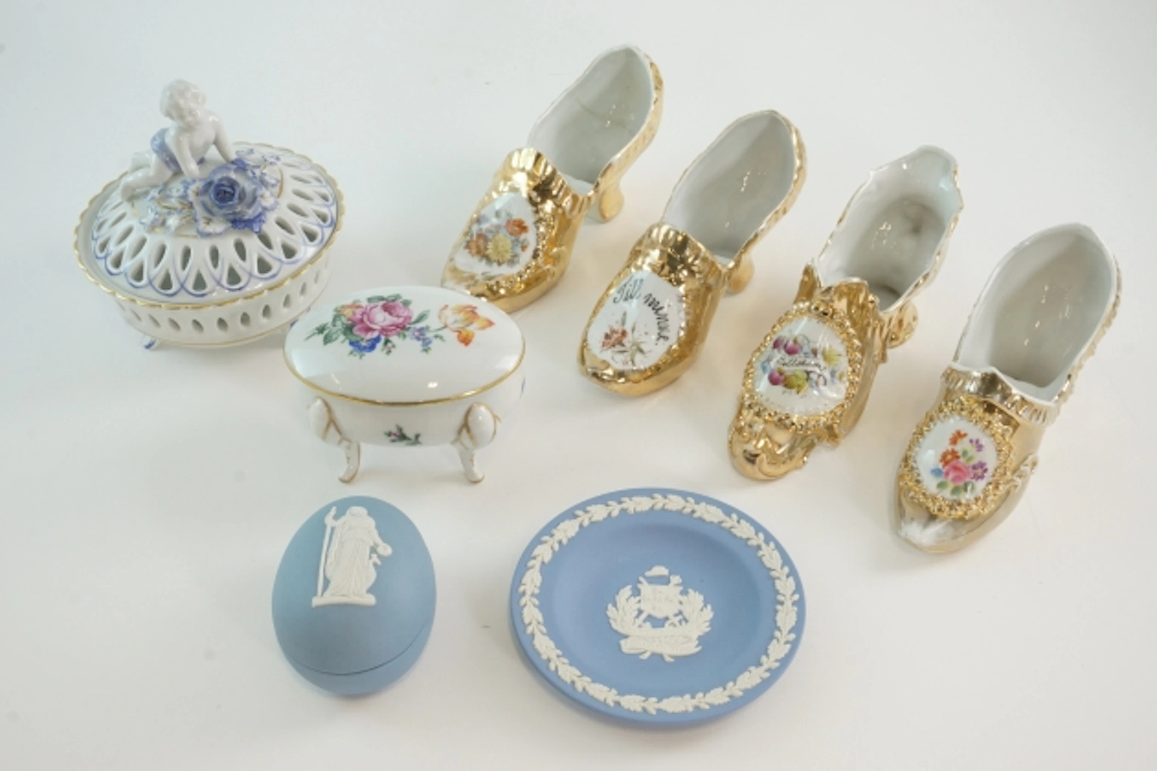 Samling porslinsfigurer bl.a. Wegdewood