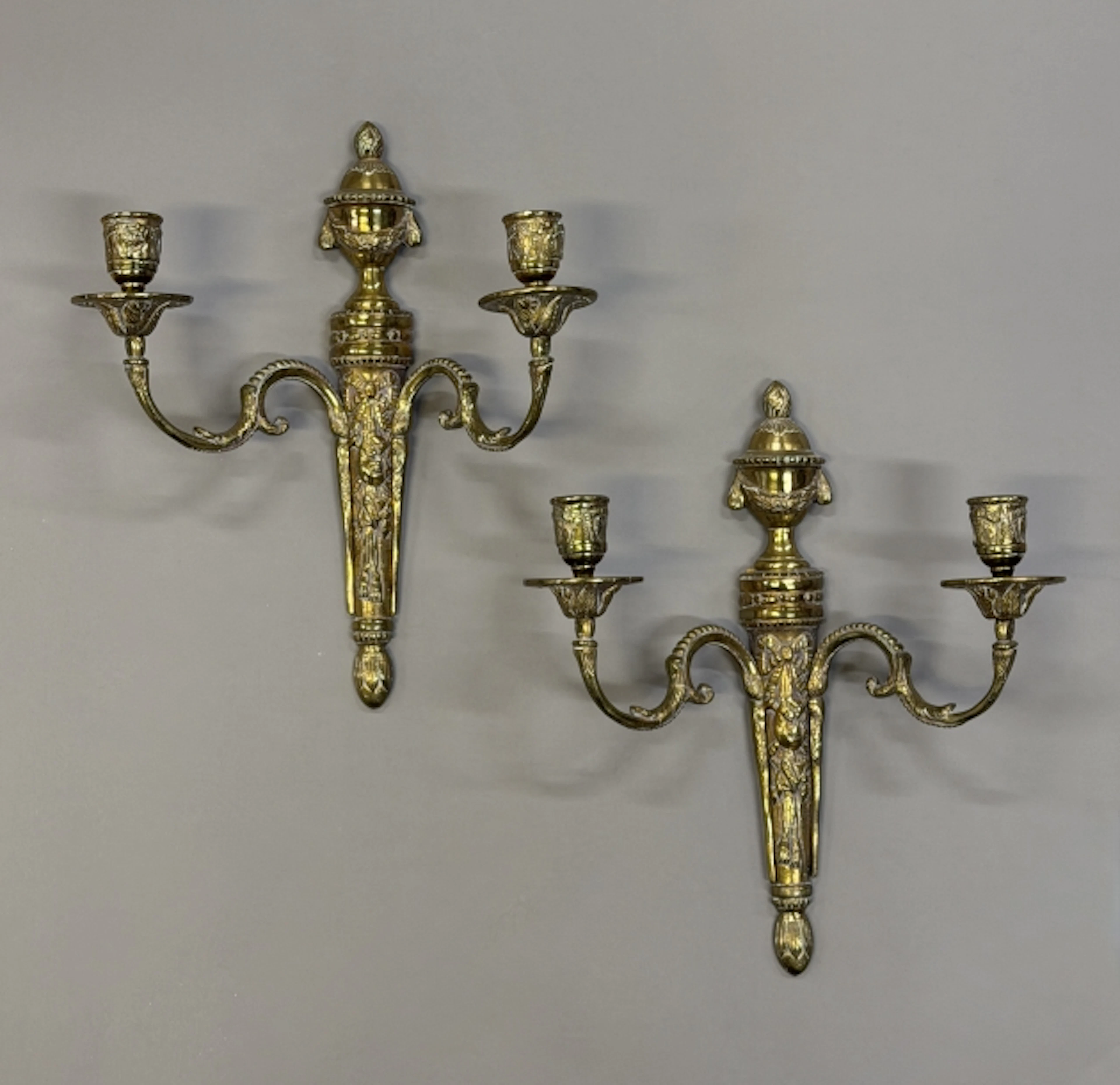 VÄGGLJUSSTAKAR, 1 par, gustaviansk stil