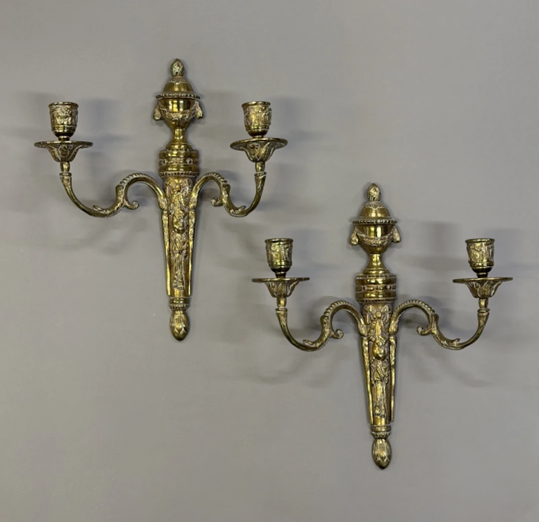 VÄGGLJUSSTAKAR, 1 par, gustaviansk stil
