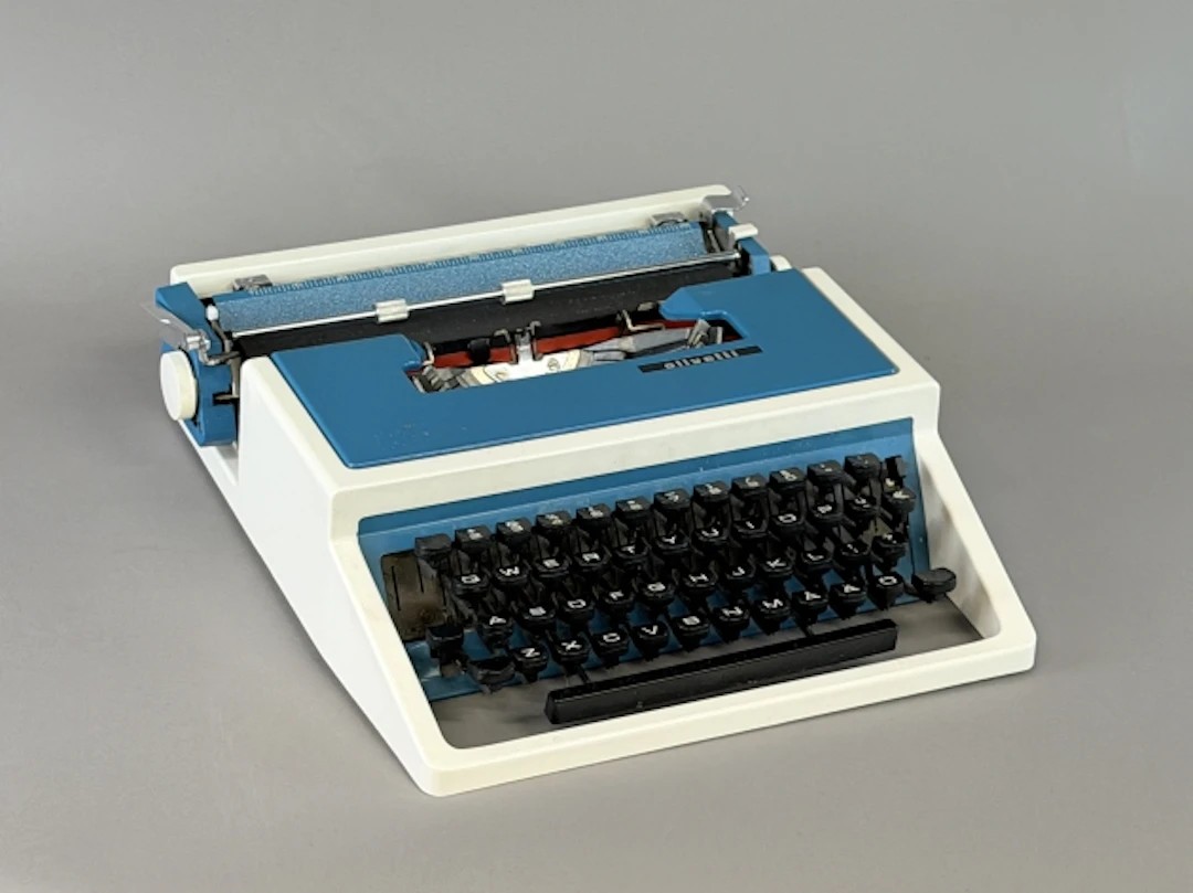 RESESKRIVMASKIN Olivetti Dora, Spanien