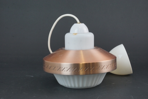 Retrolampa i koppar och metall