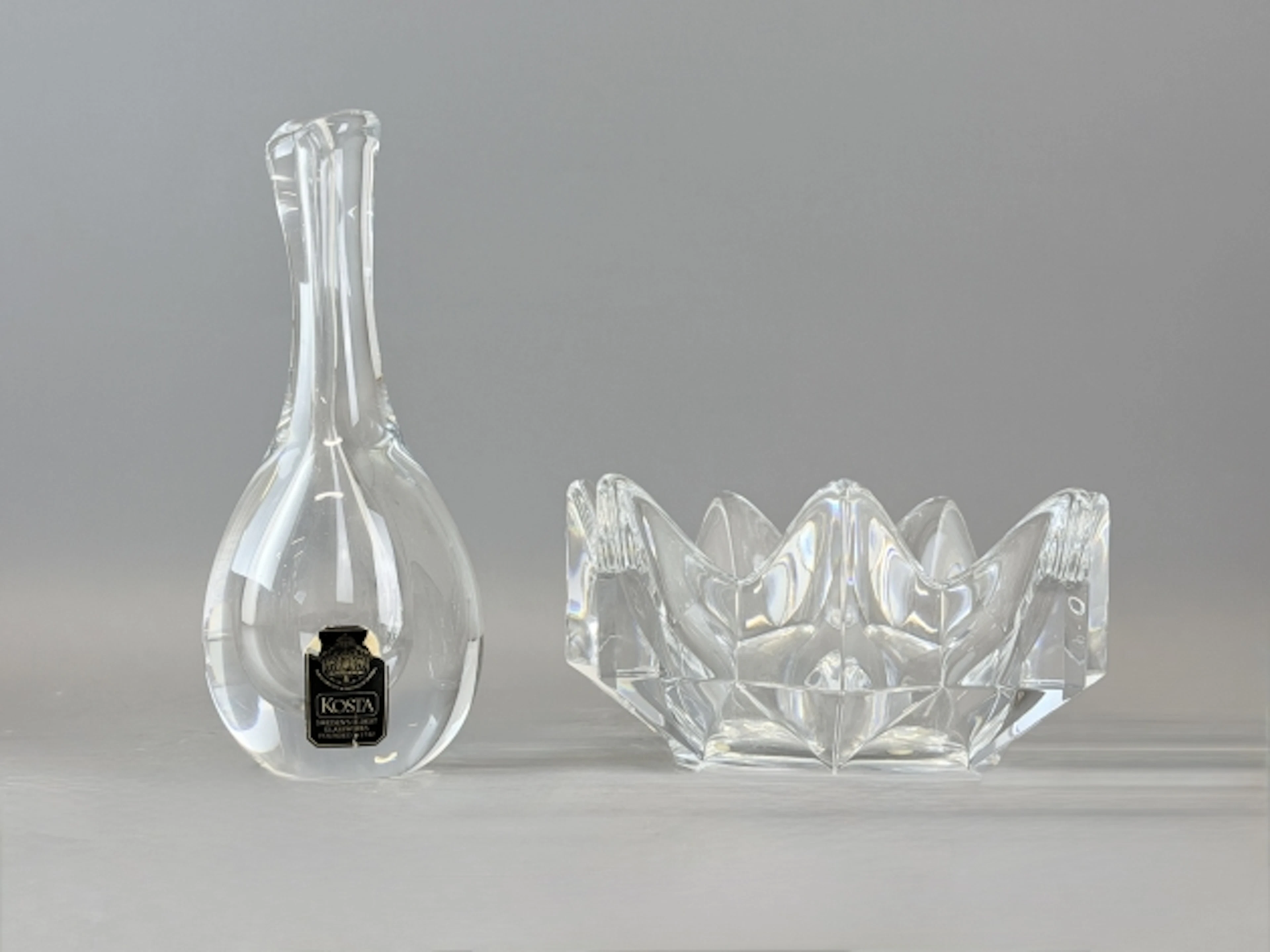 KONSTGLAS KOSTA: Vas "Raindrop" G.Wärff & Skål "Lotus" B.Edenfalk