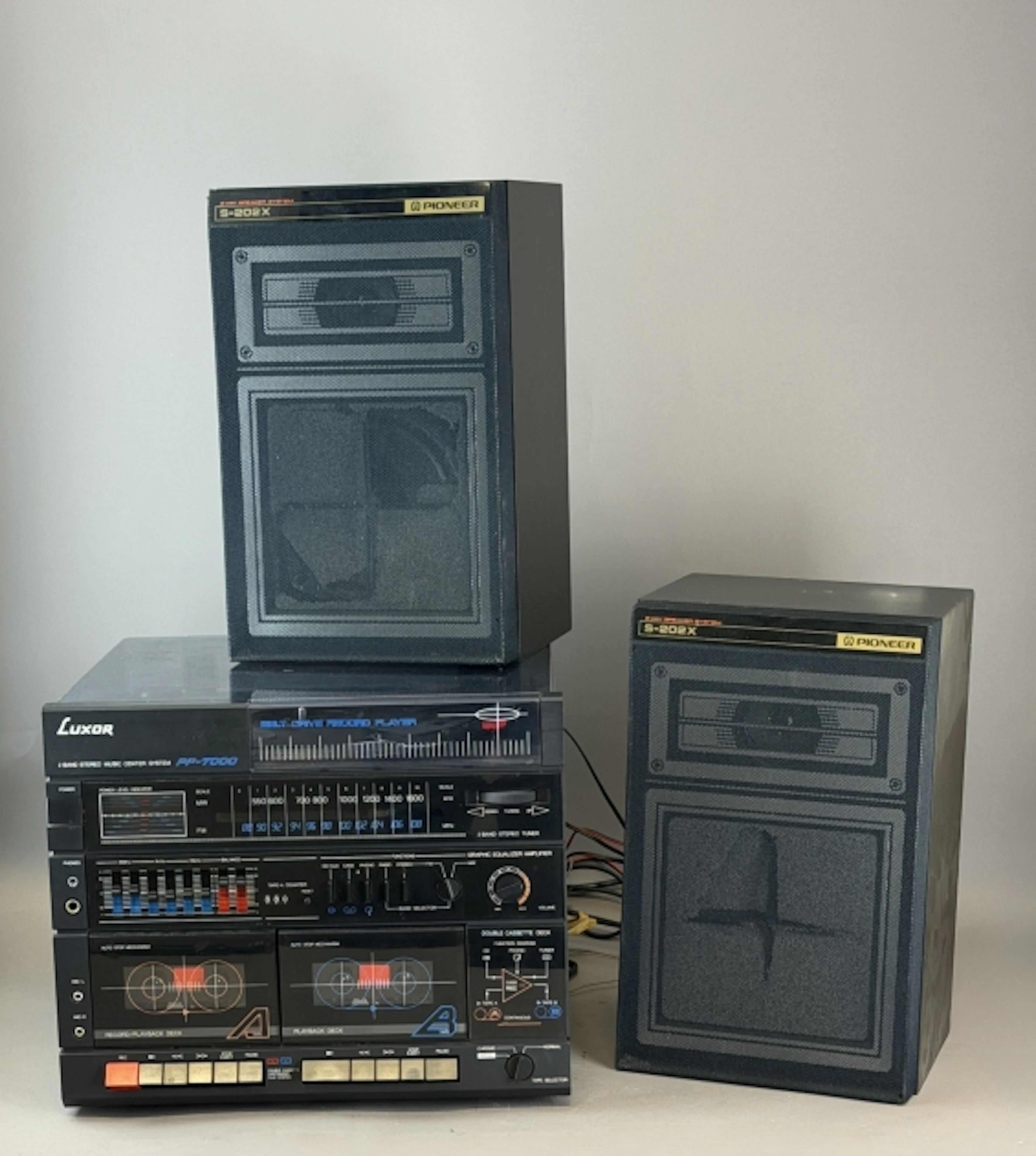 STEREO med högtalare, LUXOR PP 7000 + Pioneer S-2002X