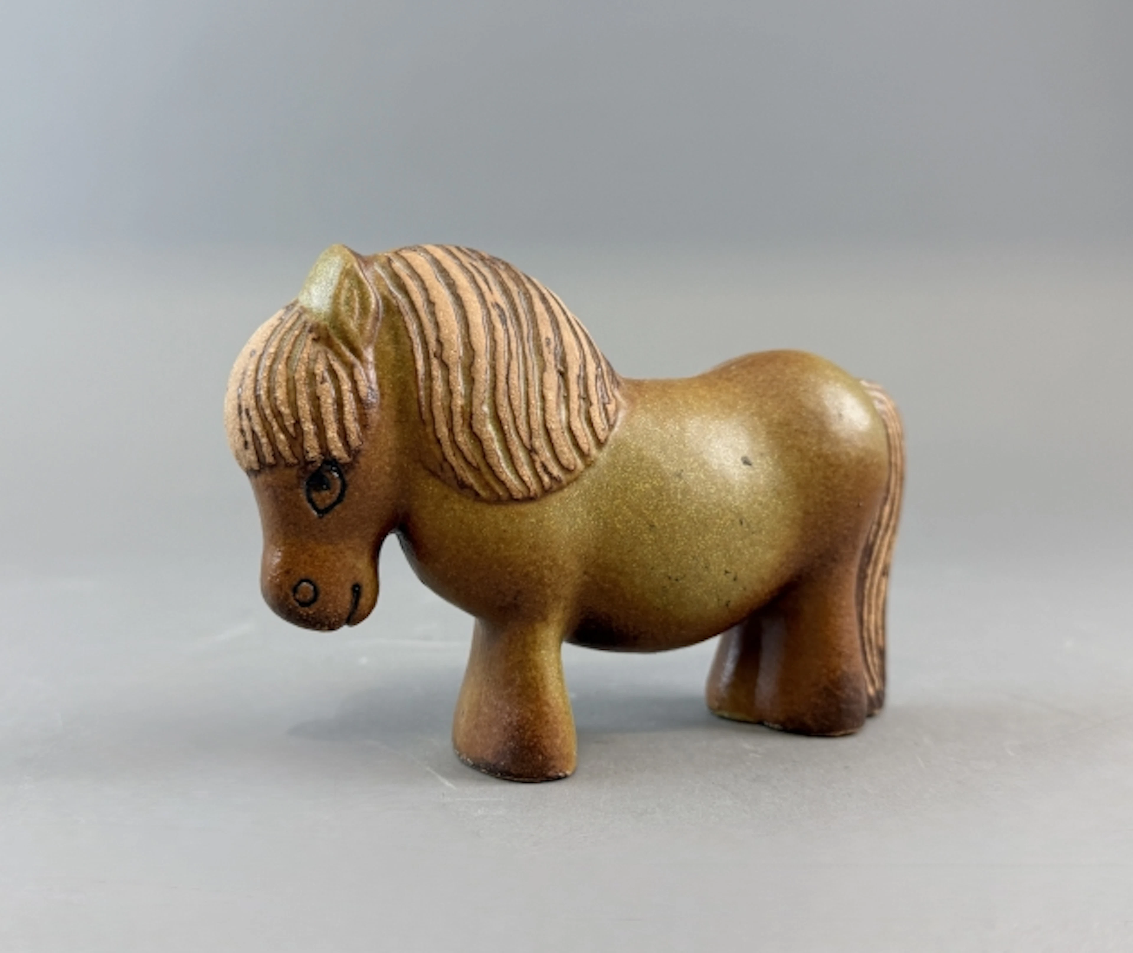LISA LARSON stengodsfigurin "Häst"