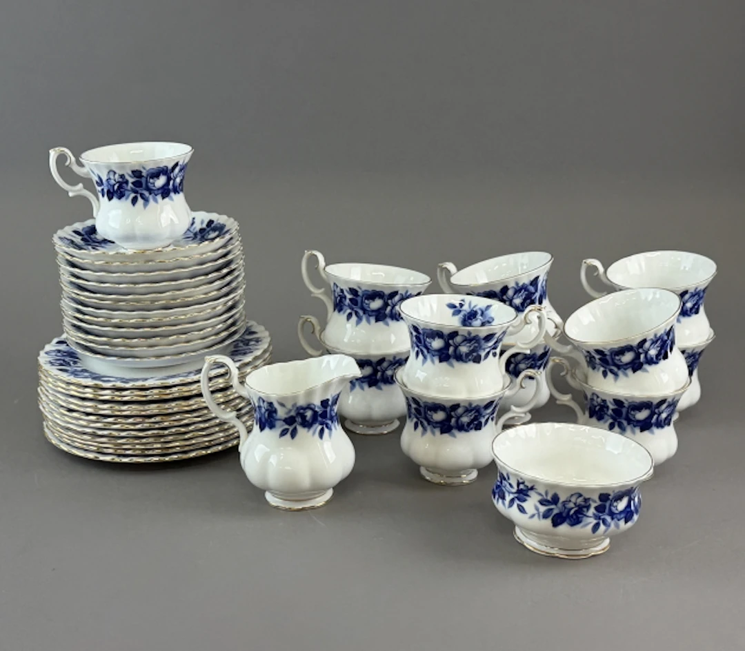 KAFFESERVIS 37 delar, "Aristocrat" Royal Albert England