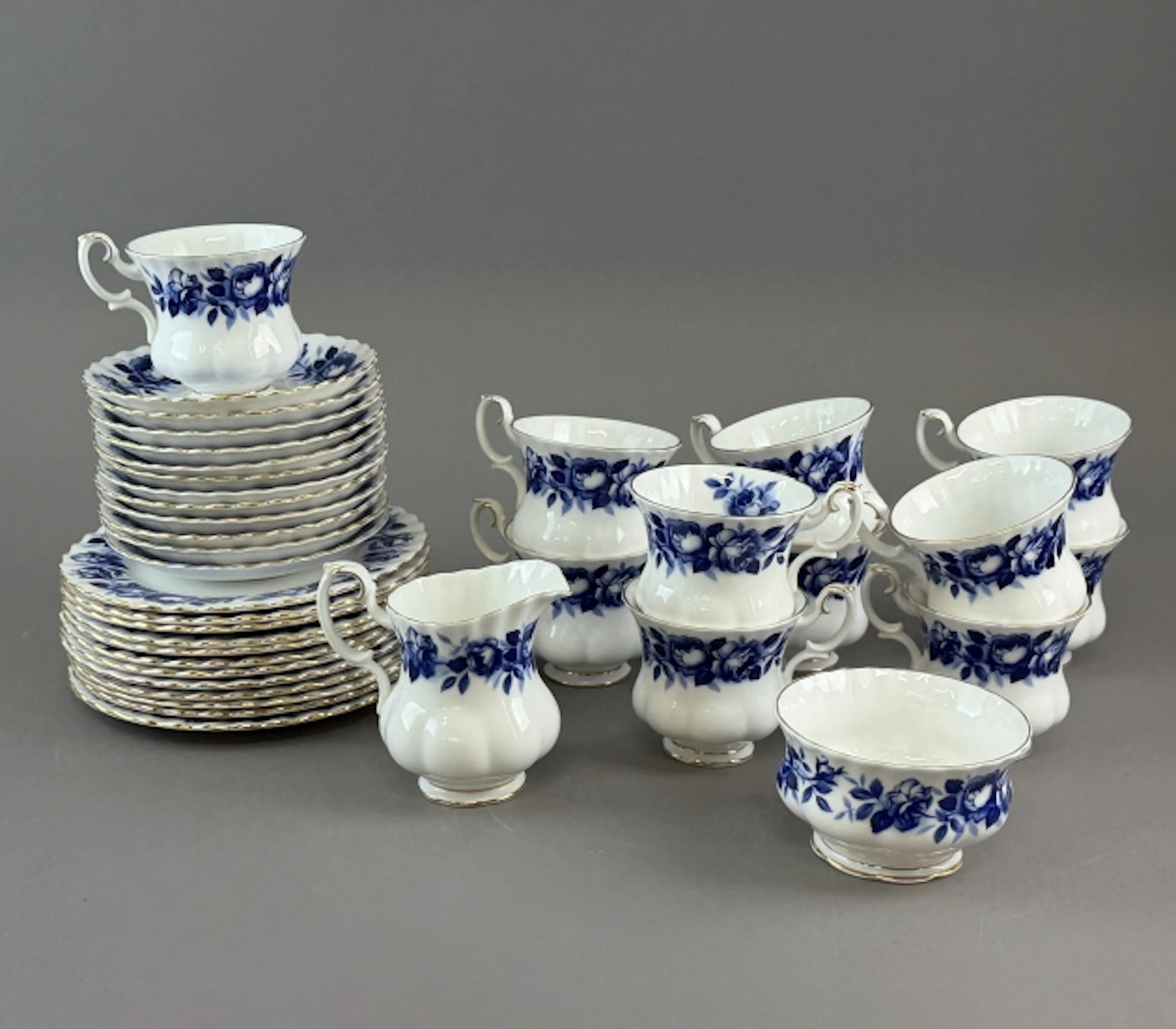 KAFFESERVIS 37 delar, "Aristocrat" Royal Albert England