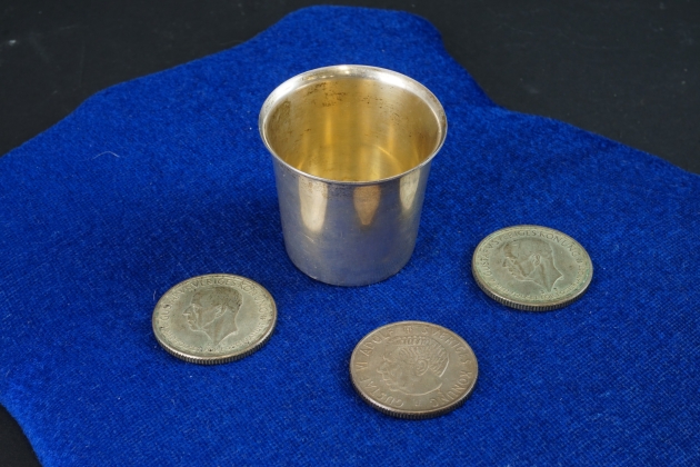 Bägare + 2-kronors mynt, 3 st, Silver