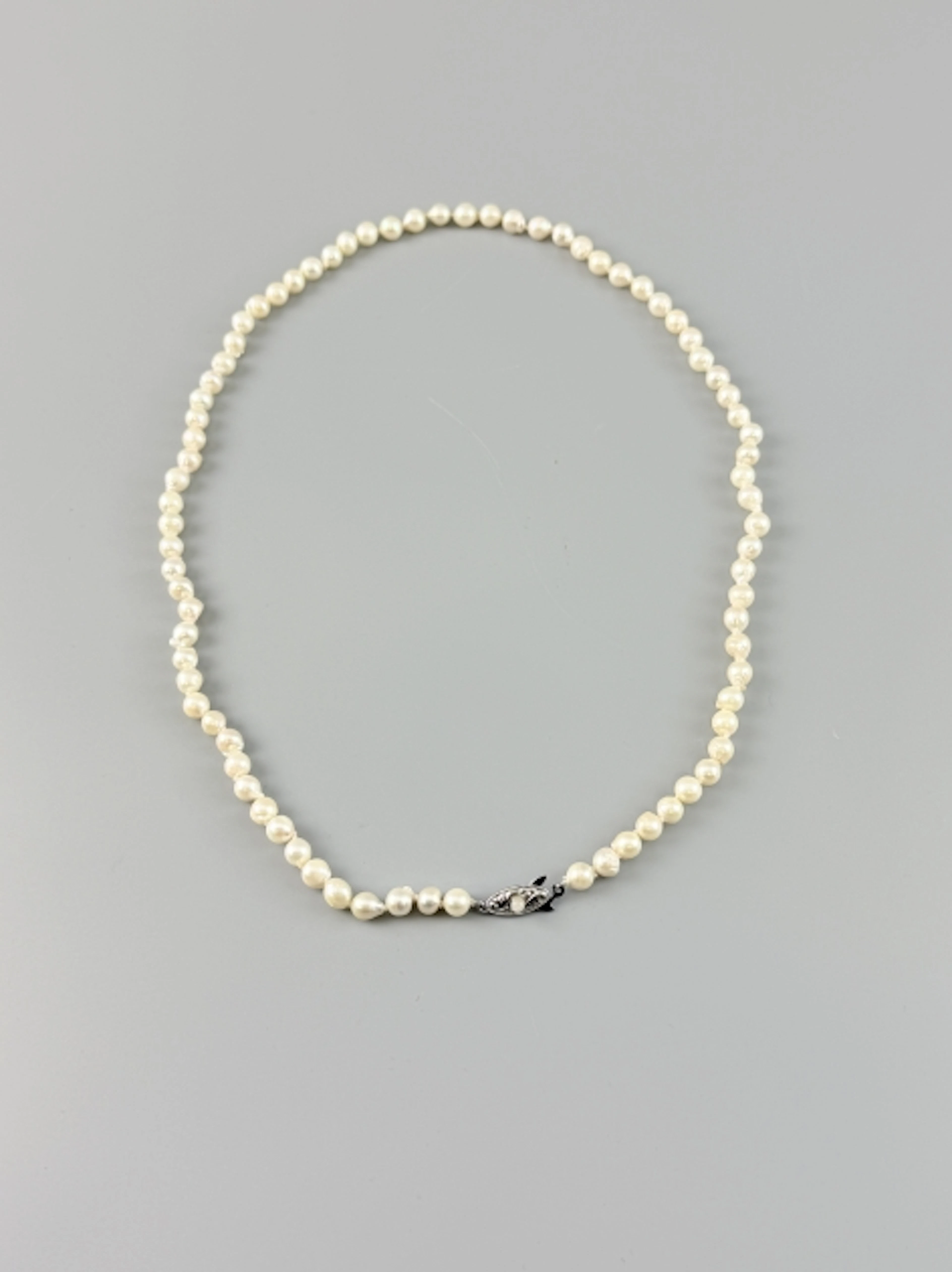 Pärlhalsband