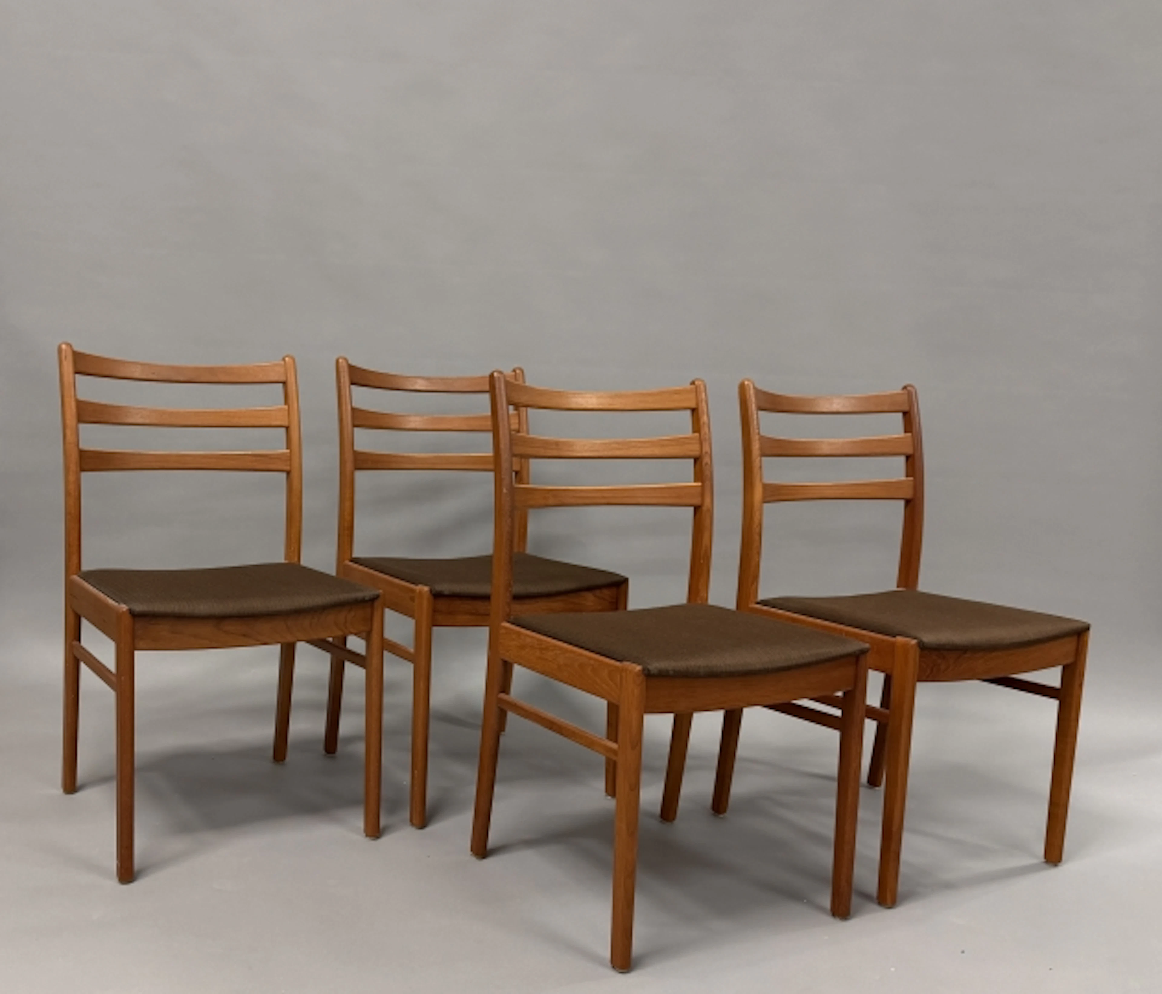 MATSTOLAR 4st. i teak