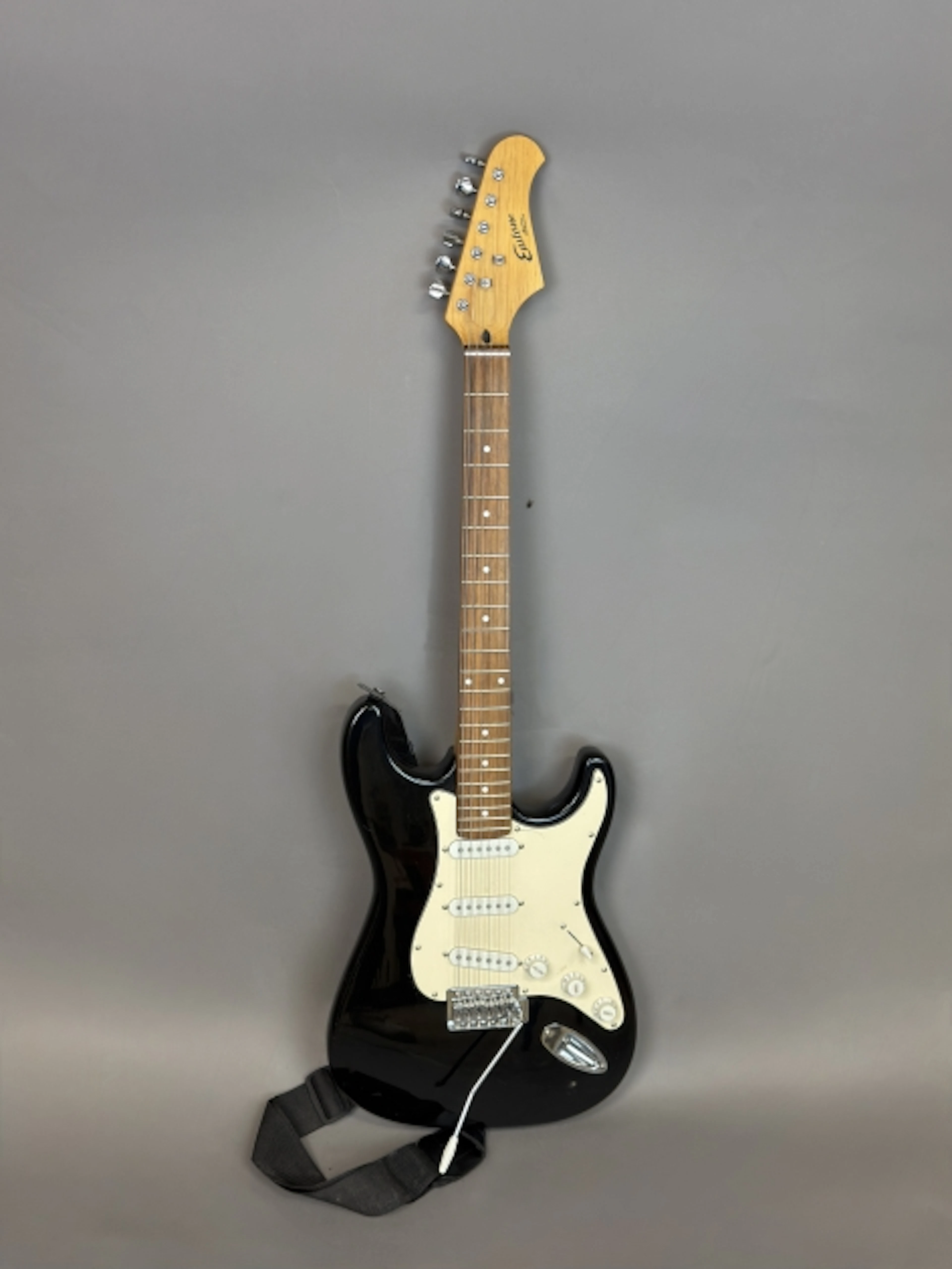 ELGITARR, "Eastone" Stratocaster.