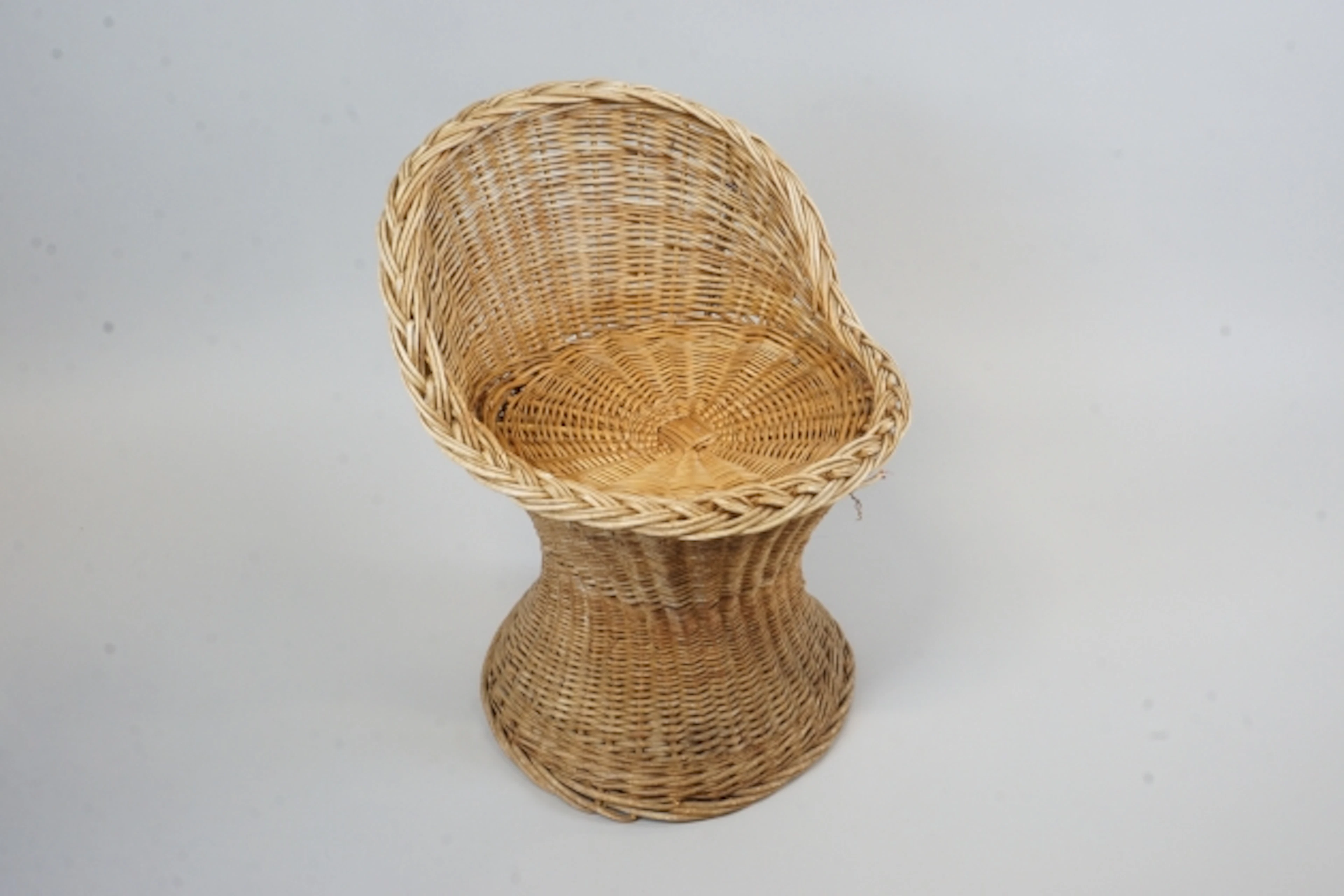 Stol i handflätad pil, "Adur" av Bengt Ruda, Ikea 1962