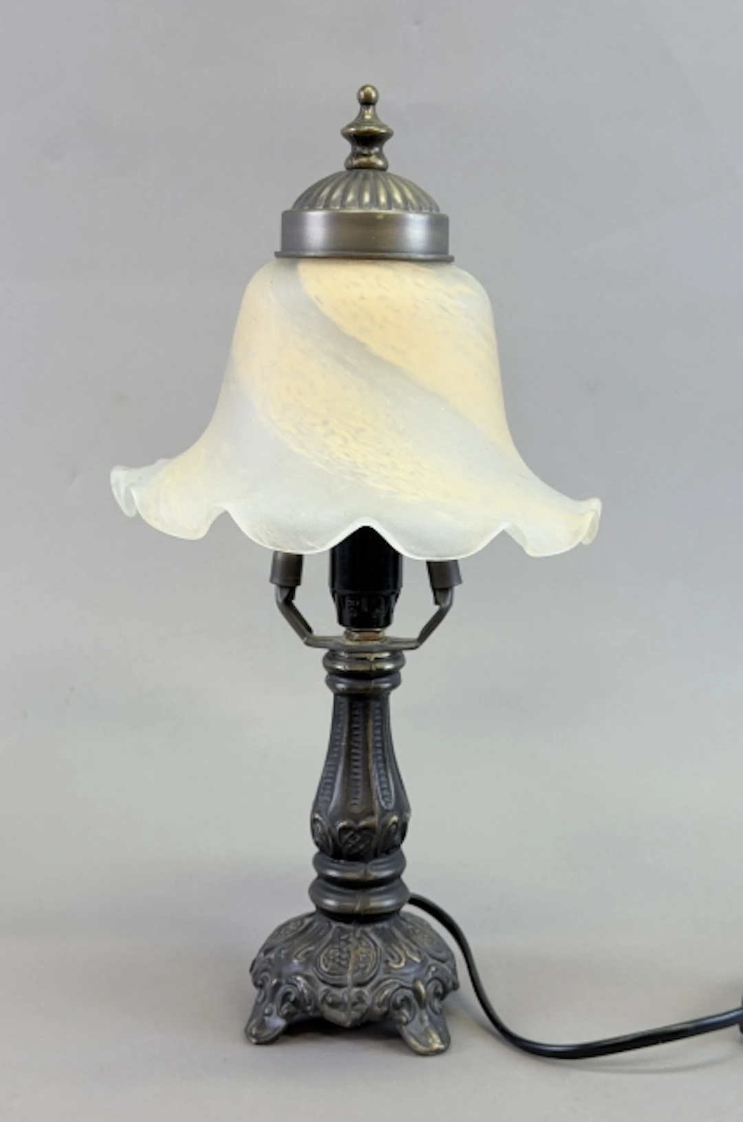 BORDSLAMPA, Aneta