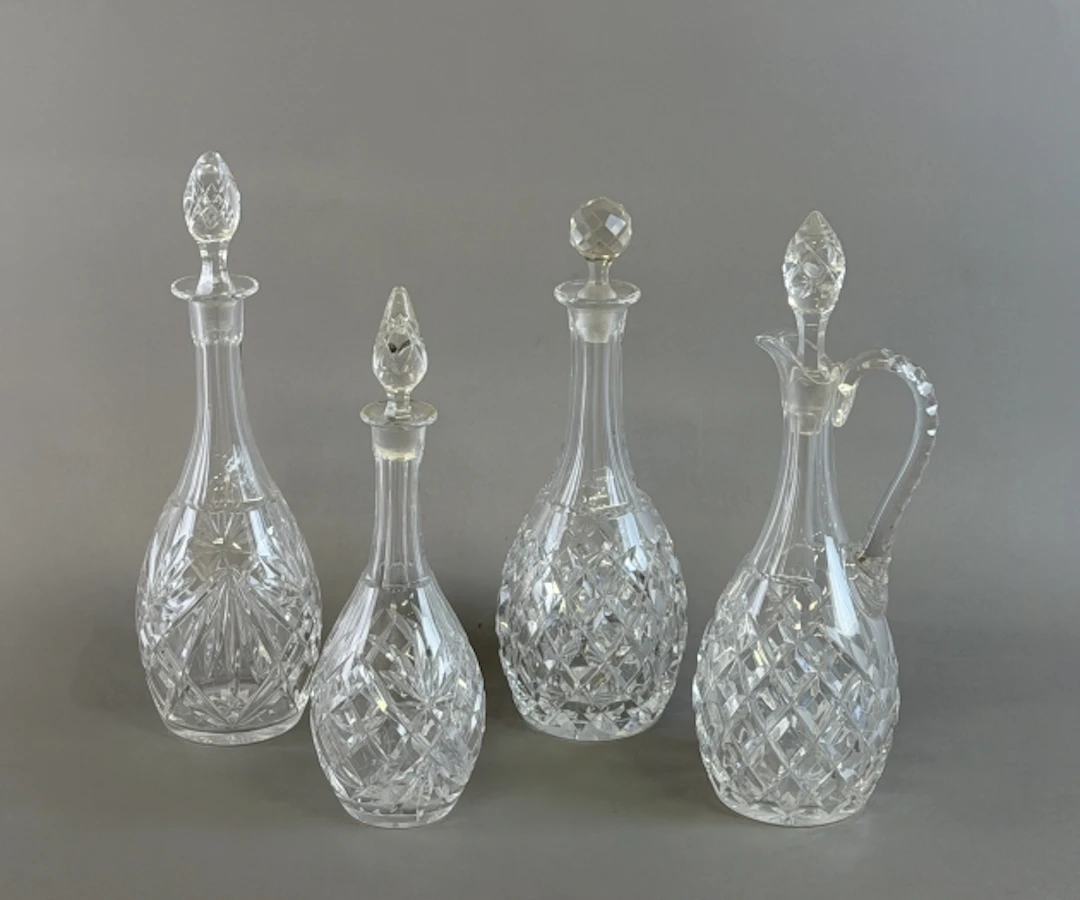 GLASKARAFFER, med propp, slipad kristall, 4 st