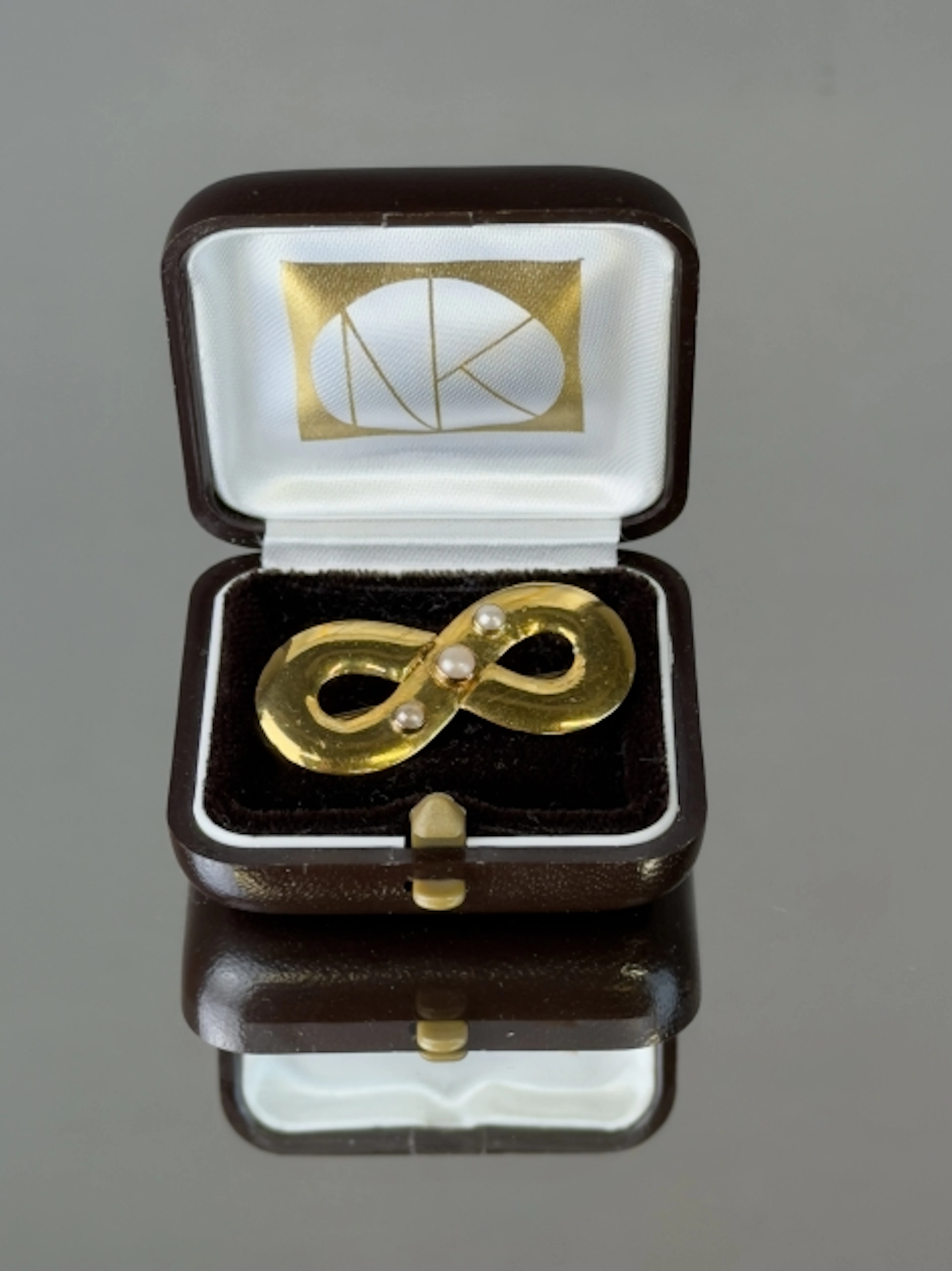 BROSCH, guld, 23K, 1900, 7,9 gram