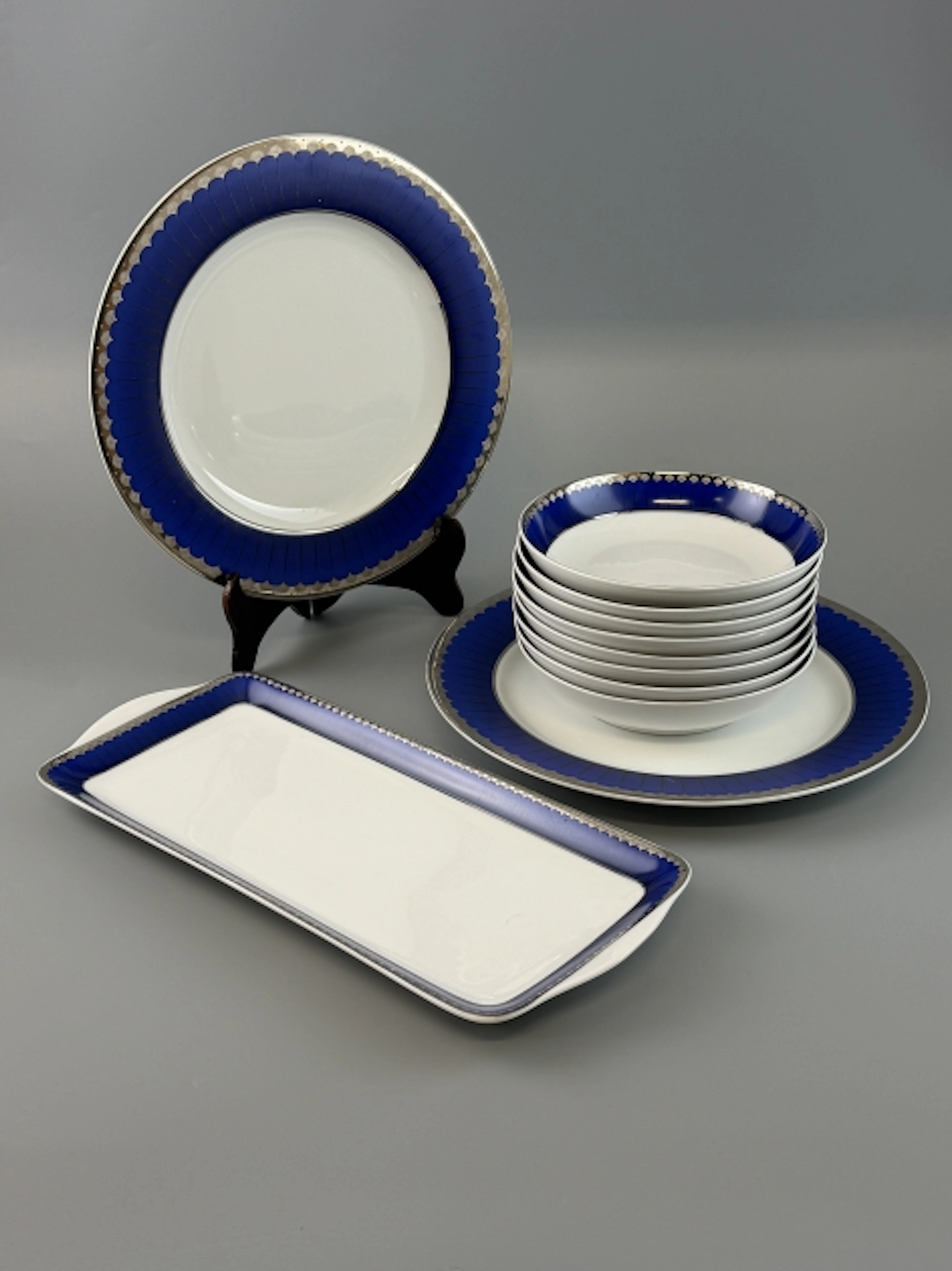 11 delar Sigvard Bernadotte "Marianne Royal Blue" Christineholm.