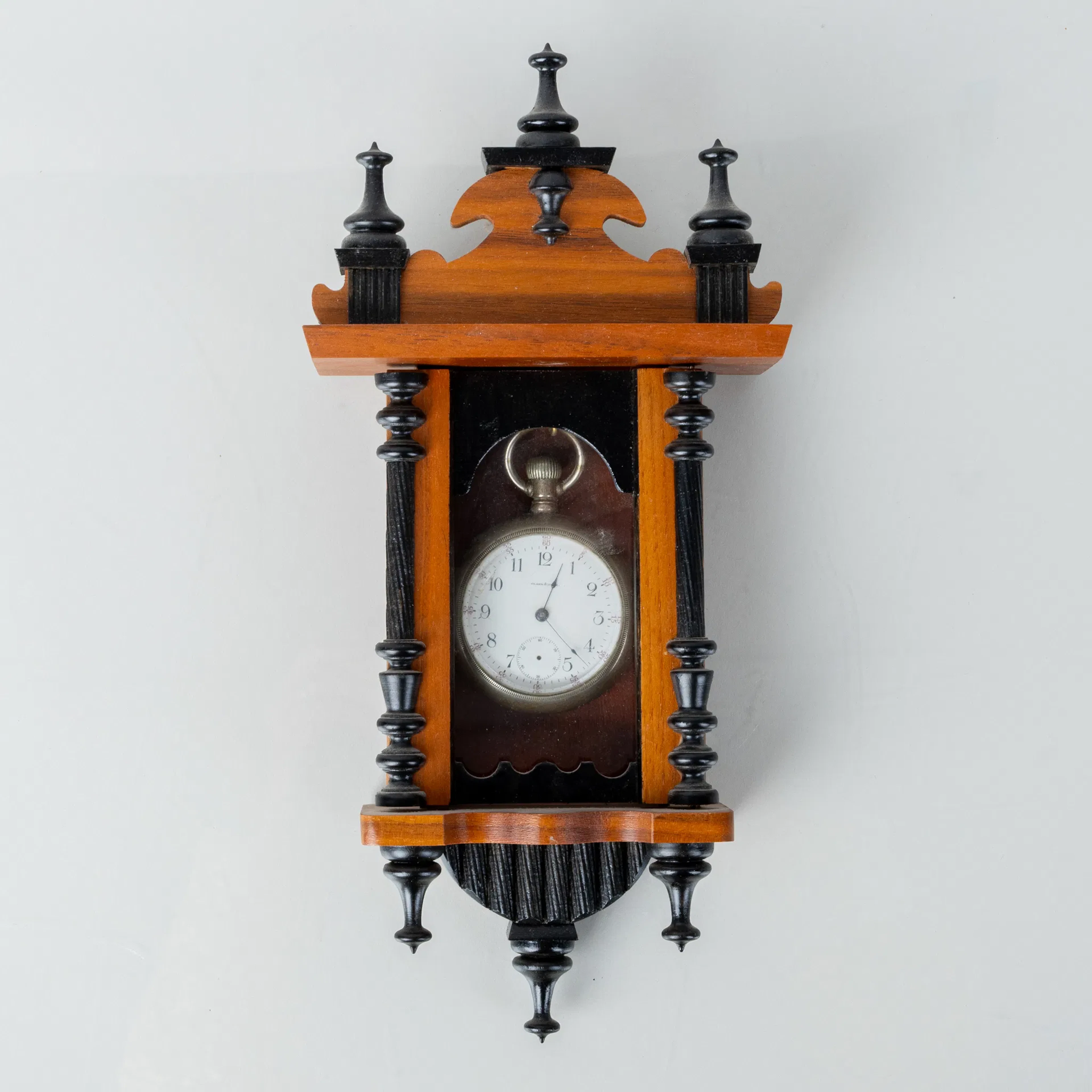 POCKET WATCH AND POCKET CASE, 1800s/1900s