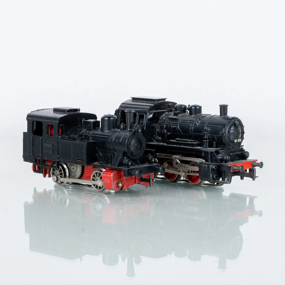 MÄRKLIN, 2 locomotives, DB 89 006 and 3029