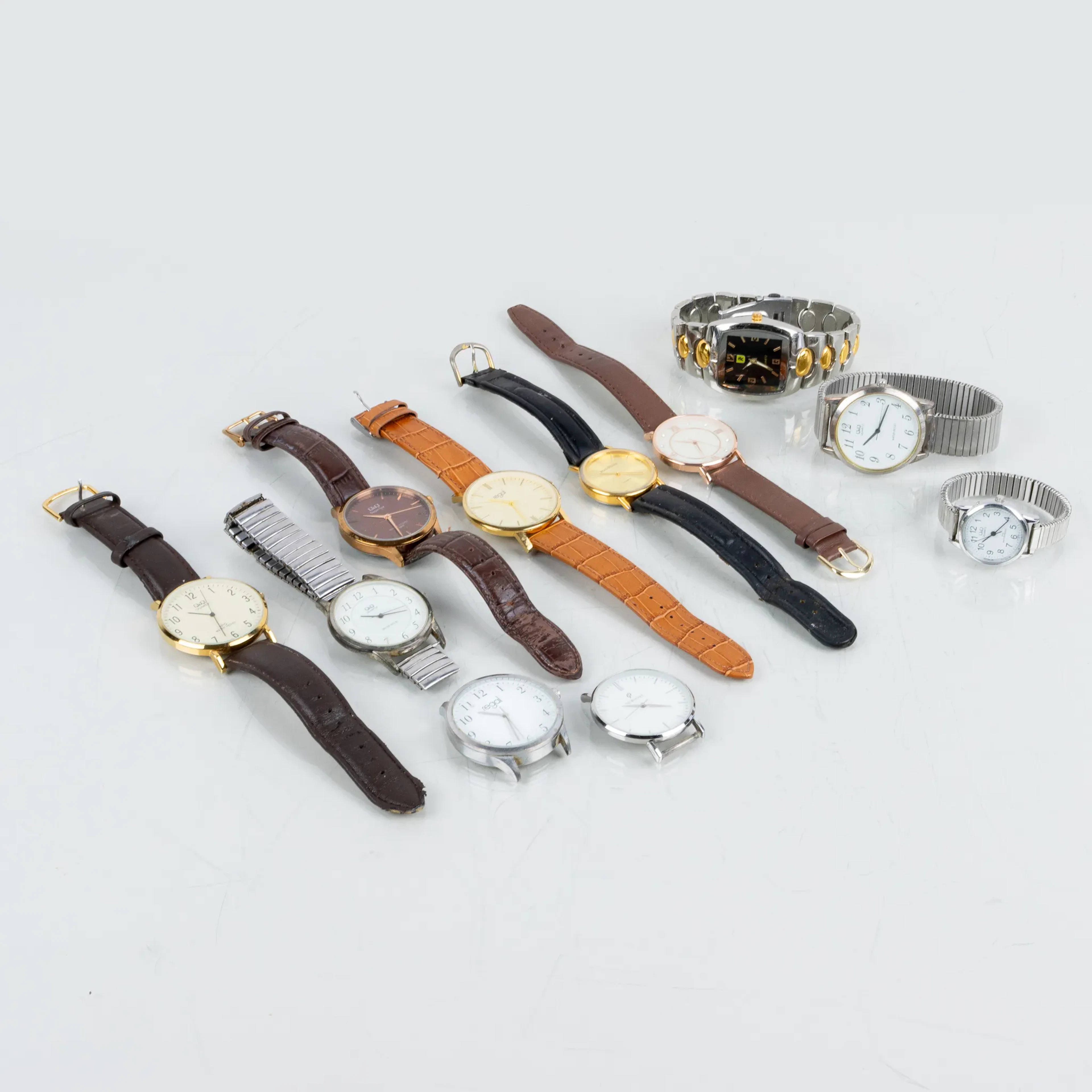 COLECCIÓN DE RELOJES DE PULSERA, 11 unidades, cuarzo, años 2000