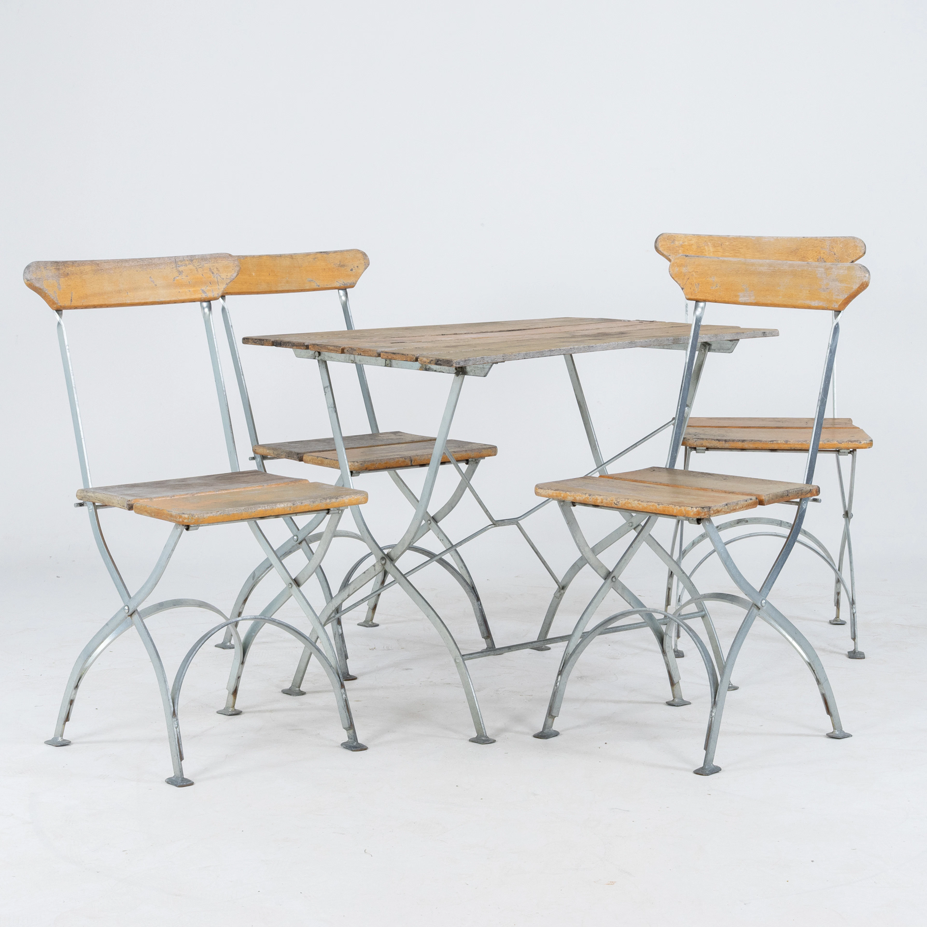 MOBILI DA GIARDINO, 5 parti, alluminio e legno, Grythyttan Mobili in acciaio, anni 1900