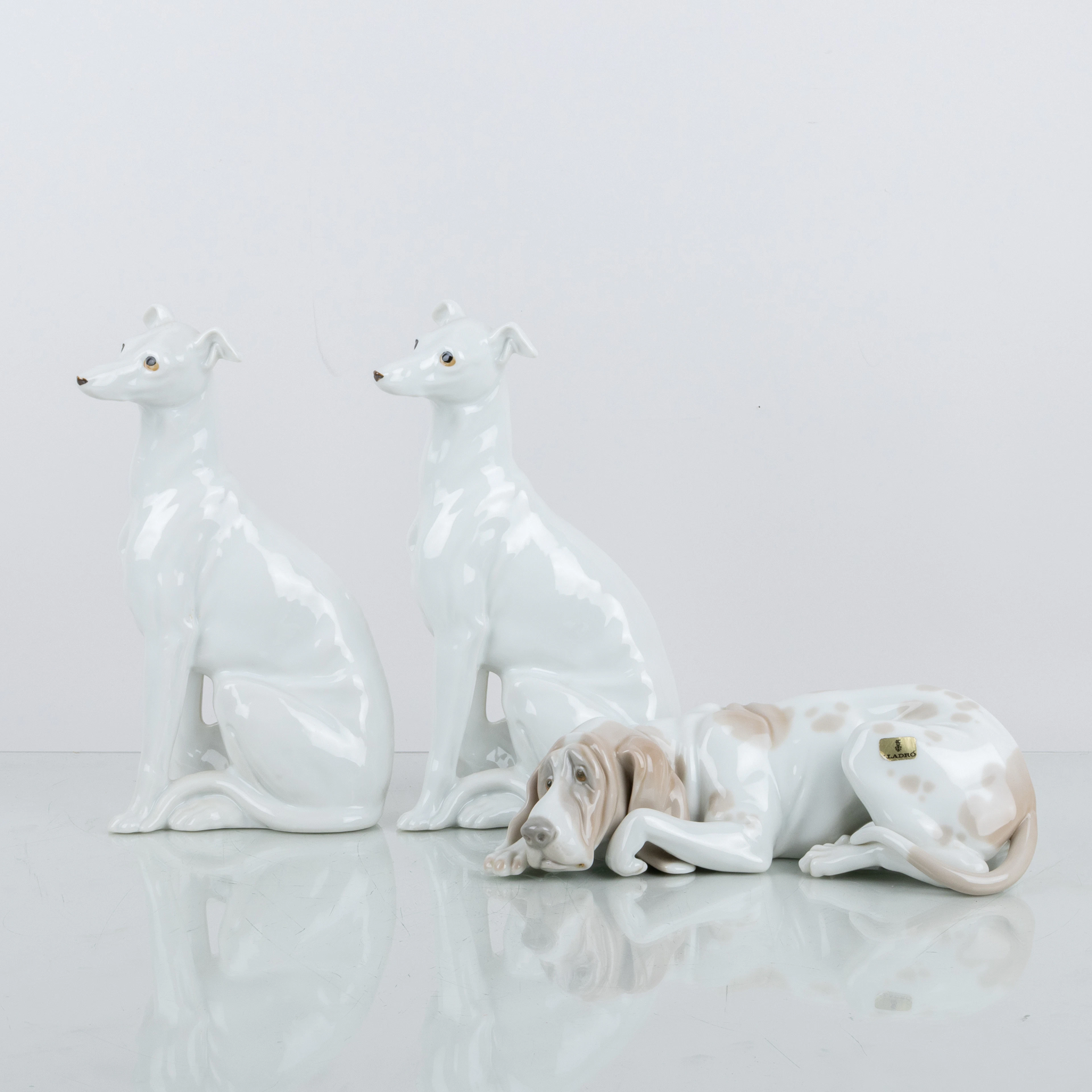 FIGURILLAS, 3 piezas, porcelana, entre otras Lladro, España, segunda mitad del siglo XX