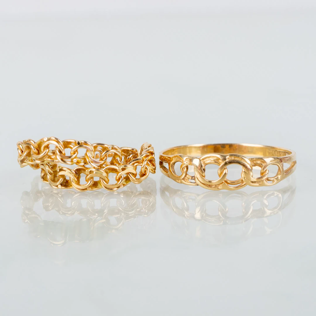RING AND EARRINGS, 1 pair, 18k gold
