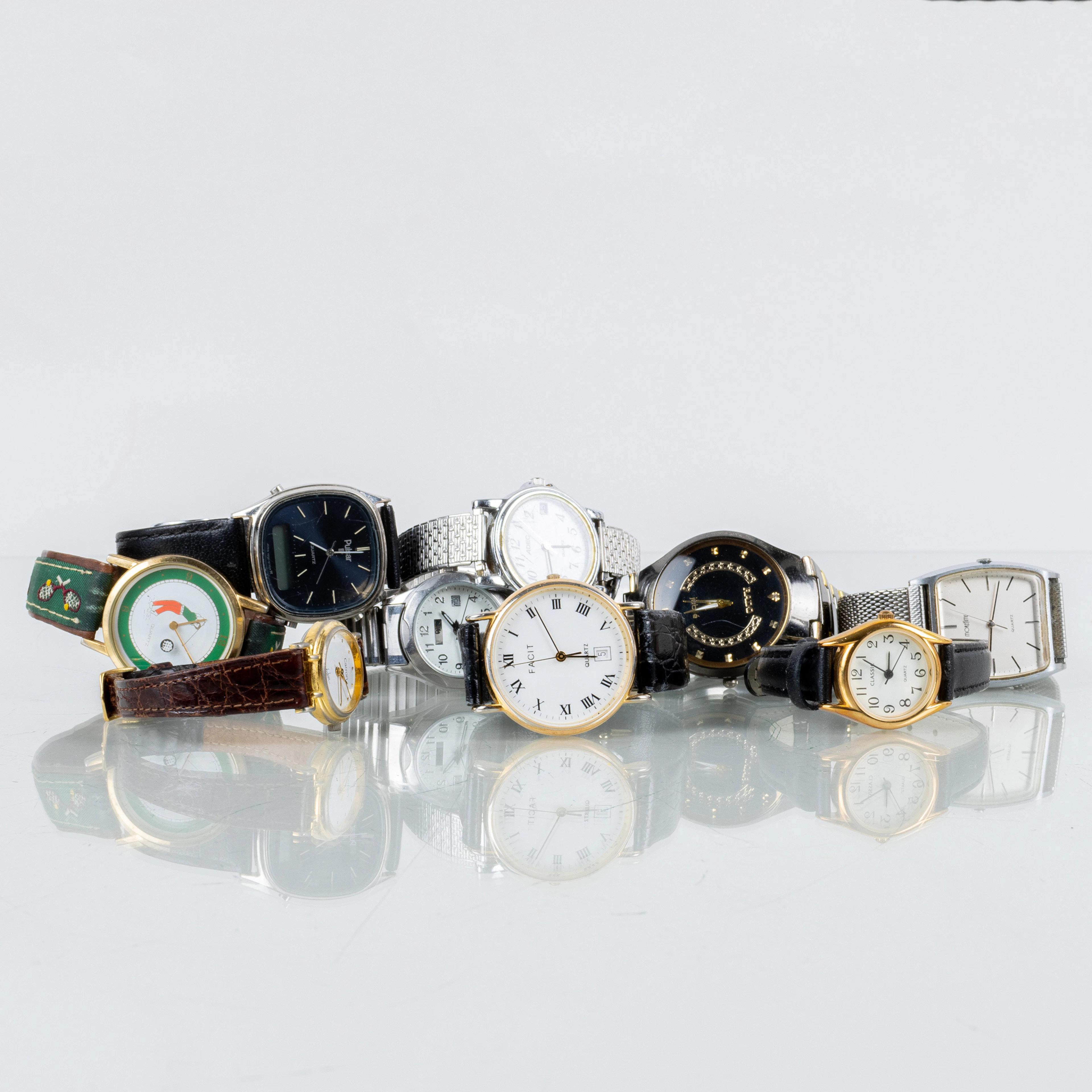 COLECCIÓN DE RELOJES DE PULSERA, 9 piezas, metal blanco y amarillo, azul Facit, Moretime
