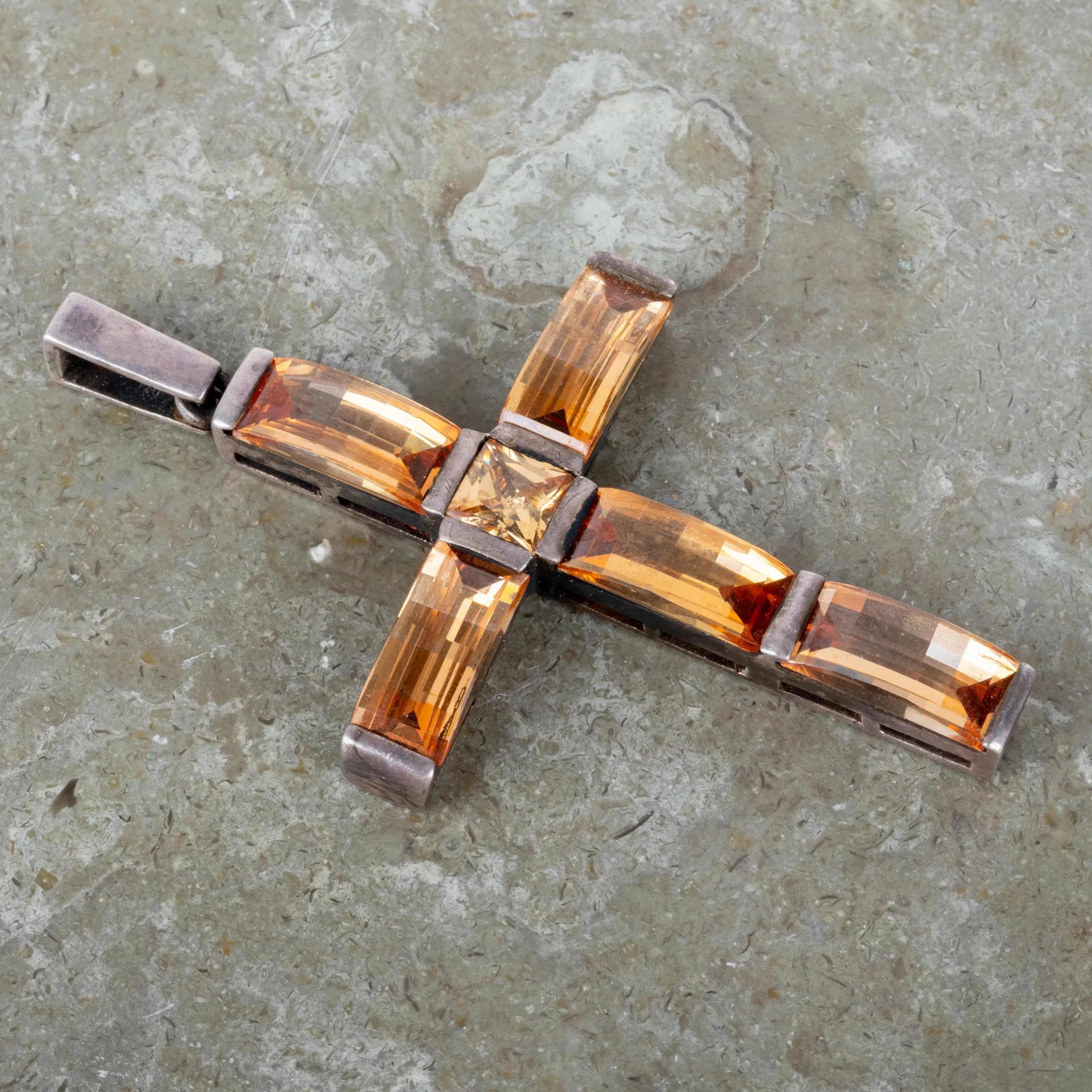 COLGANTE, plata, cruz, primera mitad del siglo XX