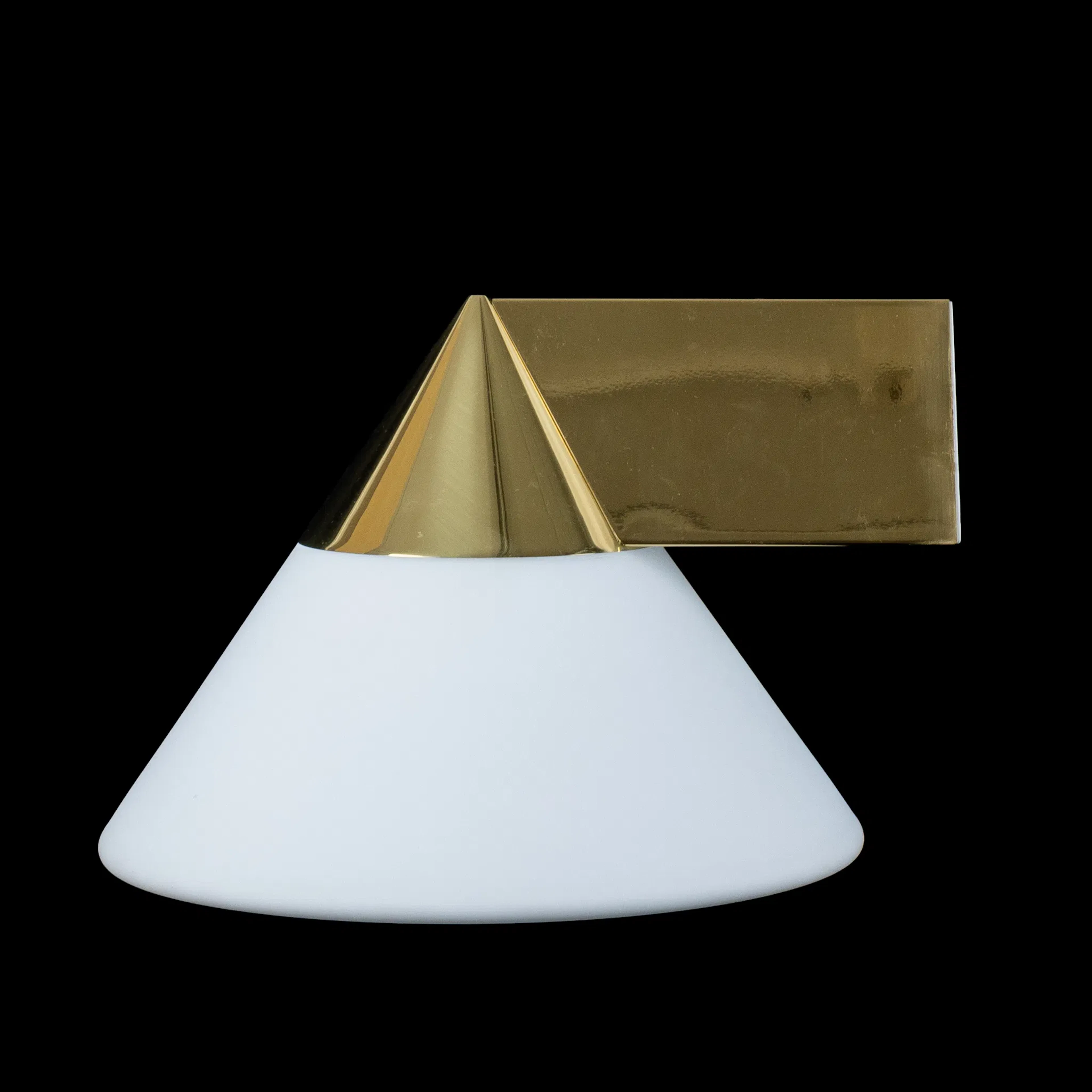 LÁMPARA de PARED, latón y cristal, tipo 3653, Glashütte Limburgo, siglo XX