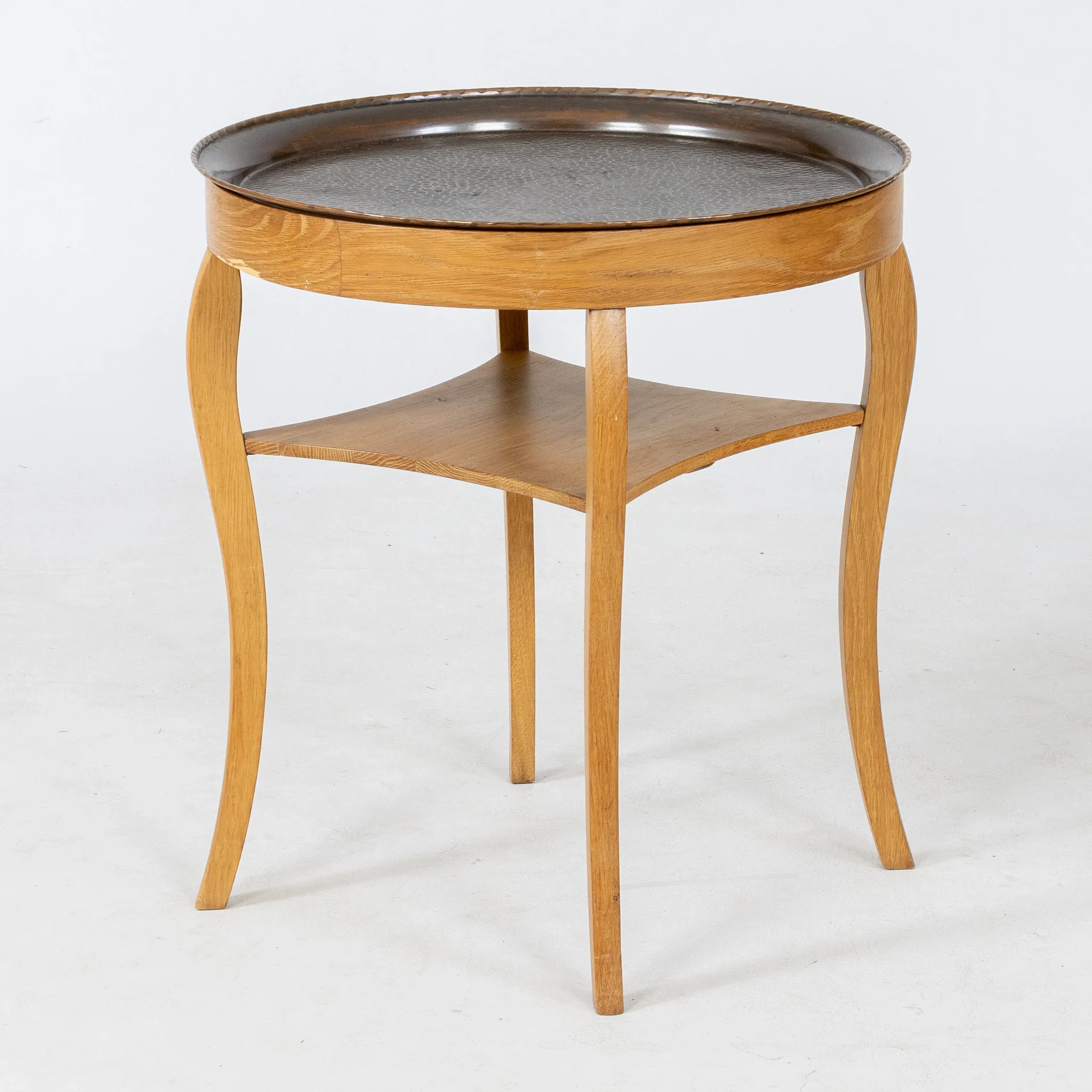 TABLE DU TABAC, première moitié du XXe siècle