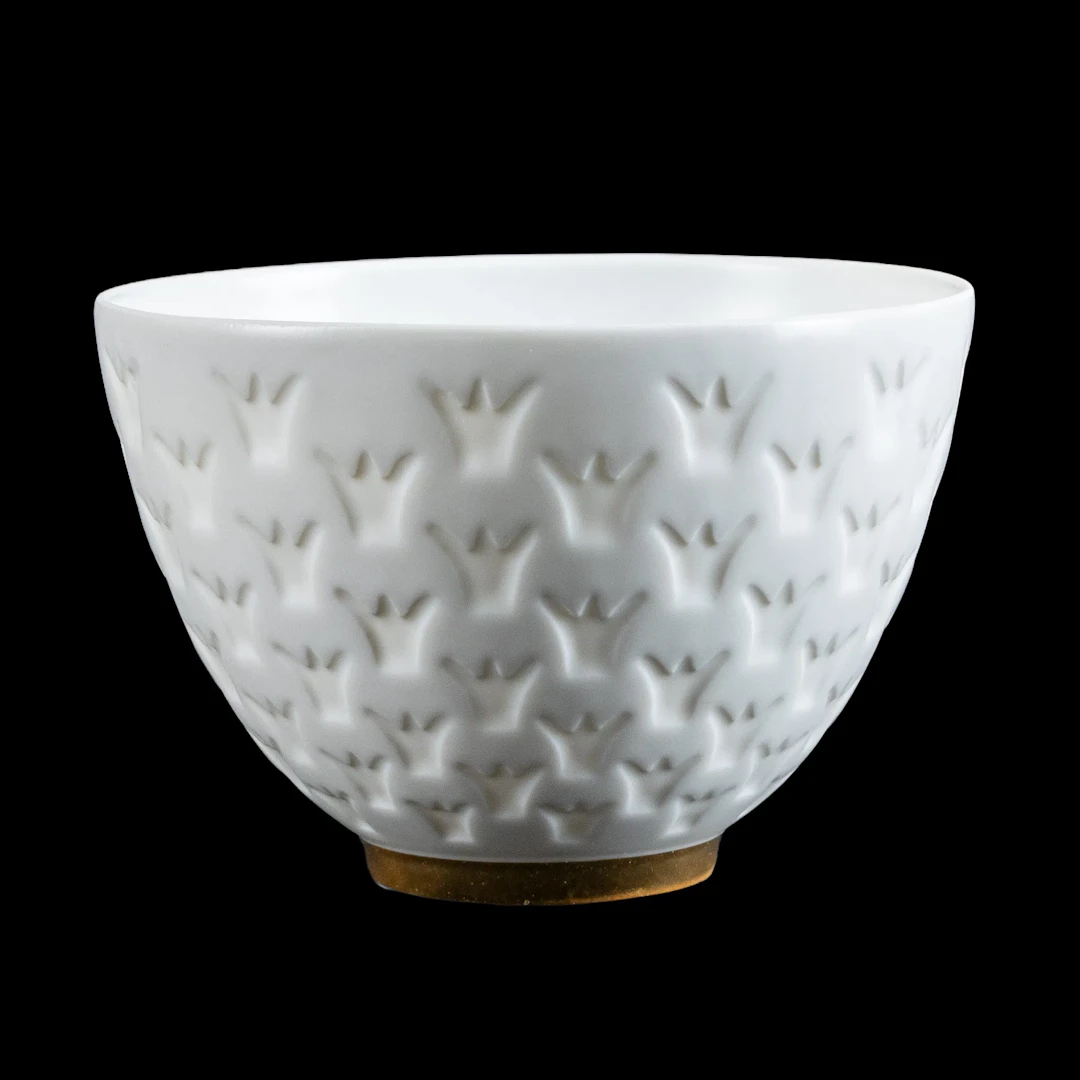 GUNNAR NYLUND, un cuenco de porcelana, Rörstrand, Rörstrand