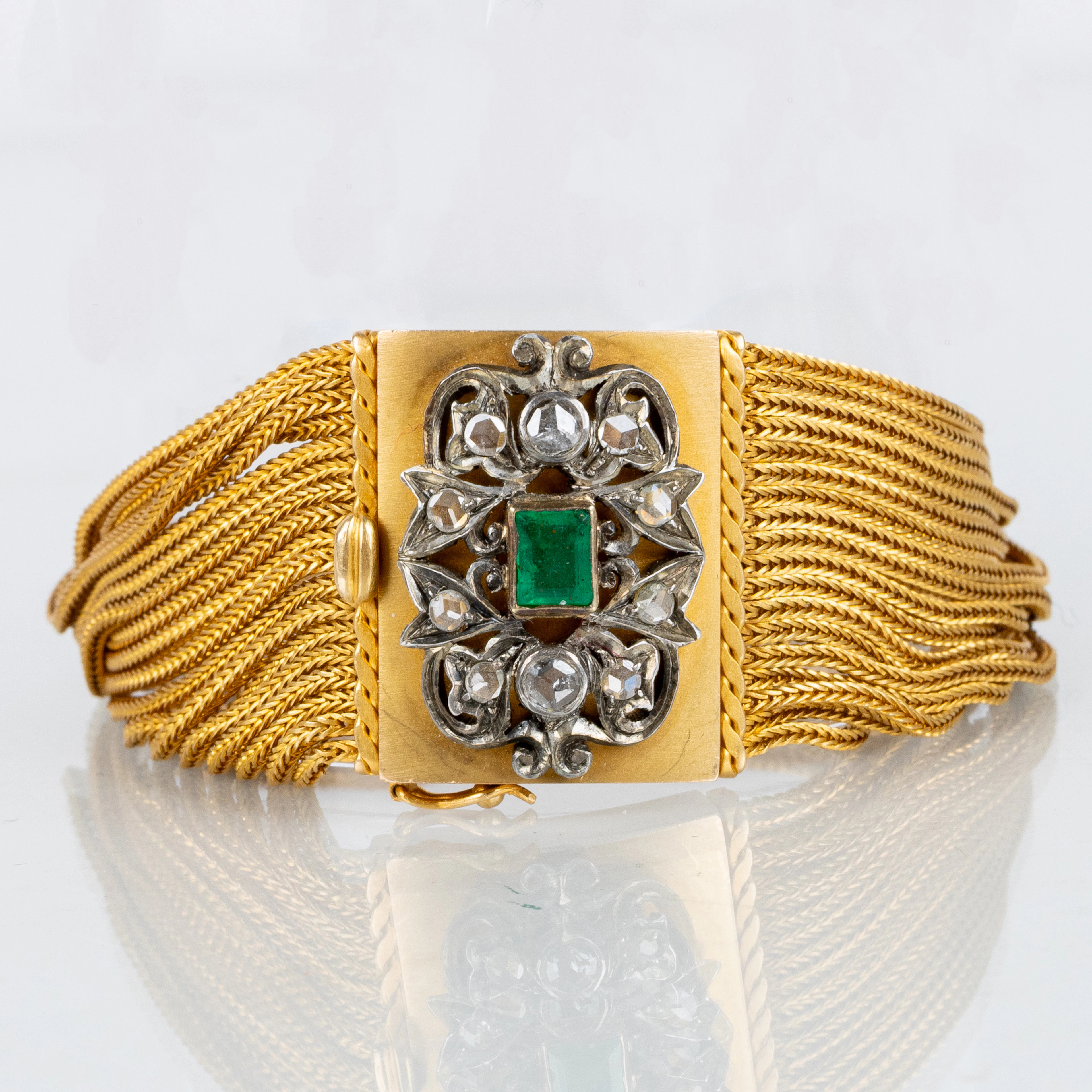 PULSERA, oro 18 quilates con diamantes esmeralda y tallado antiguo, años 1900