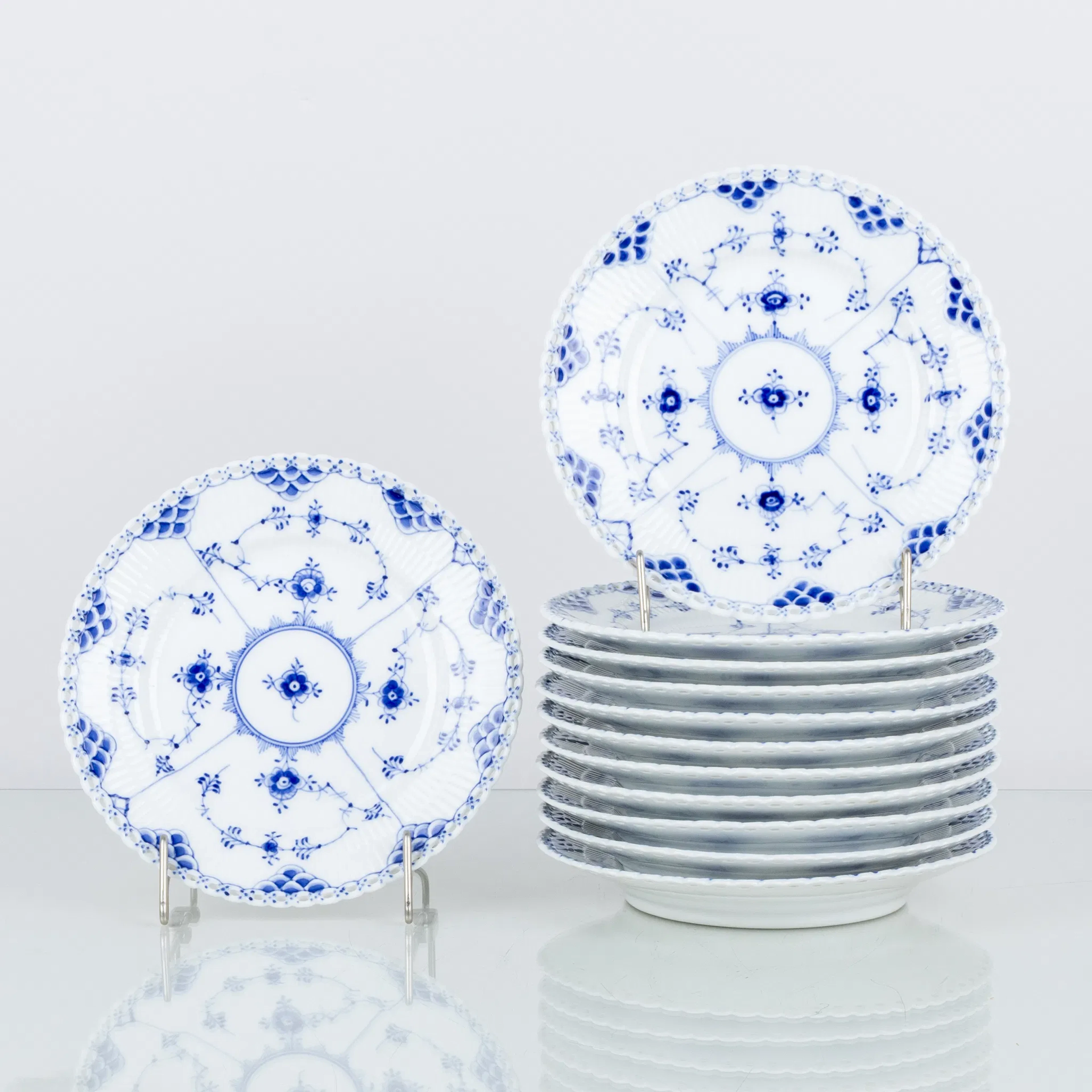 ROYAL COPENHAGEN, 12 porcelain plates, no. 1087, Denmark