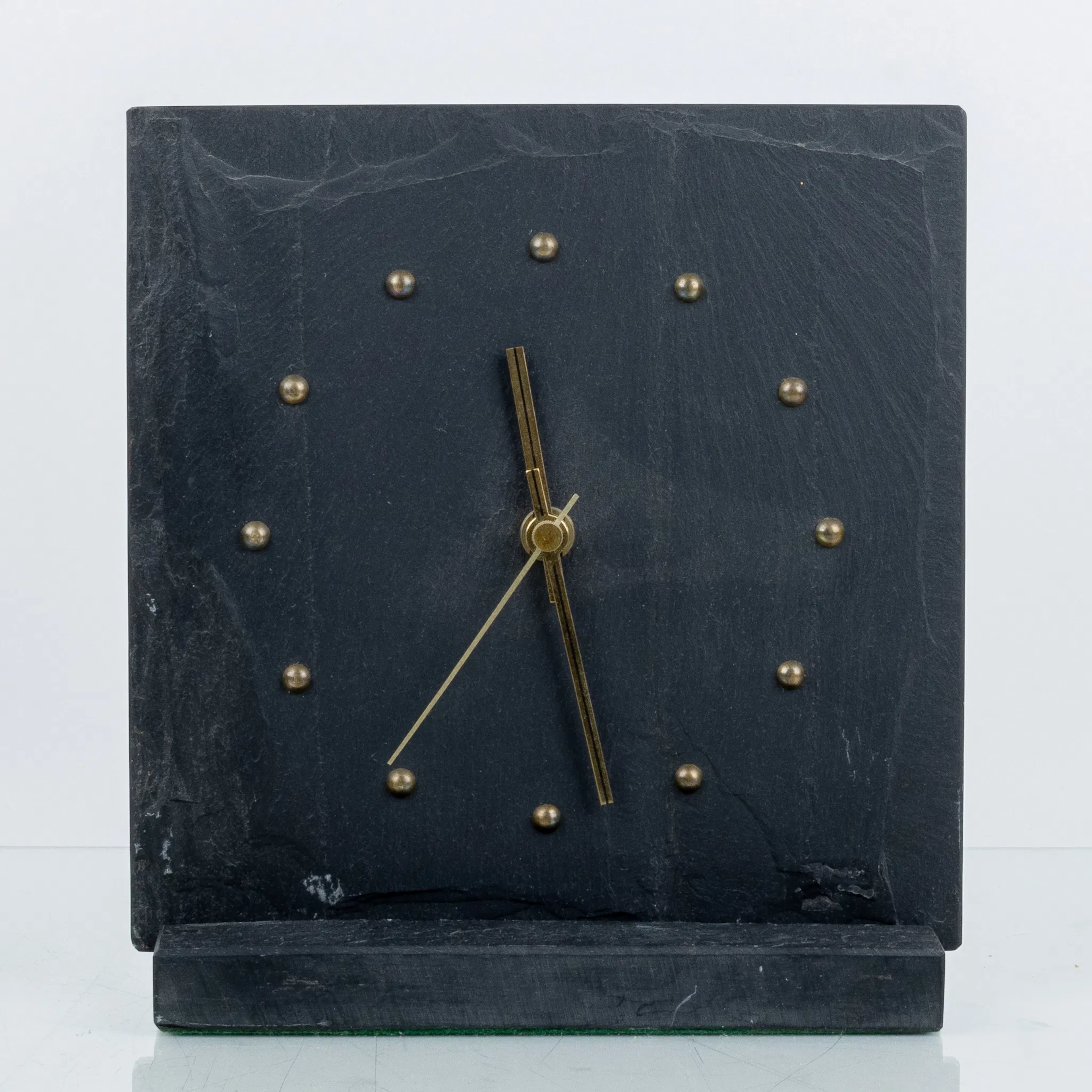 RELOJ DE MESA, pizarra, cuarzo, segunda mitad del siglo XX