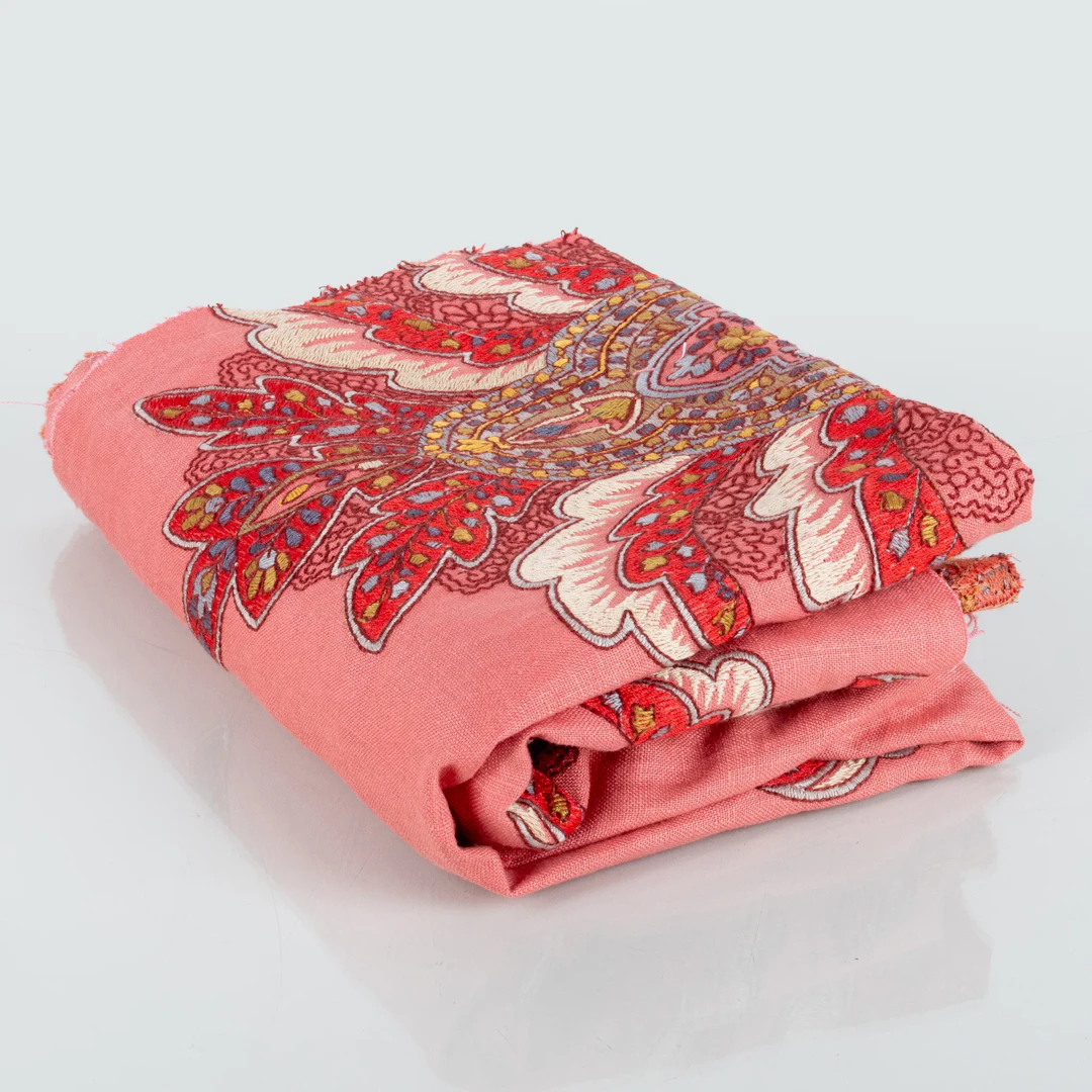 TELA, textil bordado, sin usar, comprado alrededor de 2015
