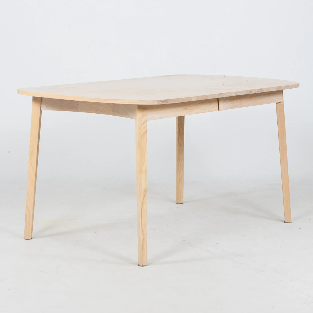 MARKUS JOHANSSON, una mesa de comedor "Rainbow", Hans K, años 2000
