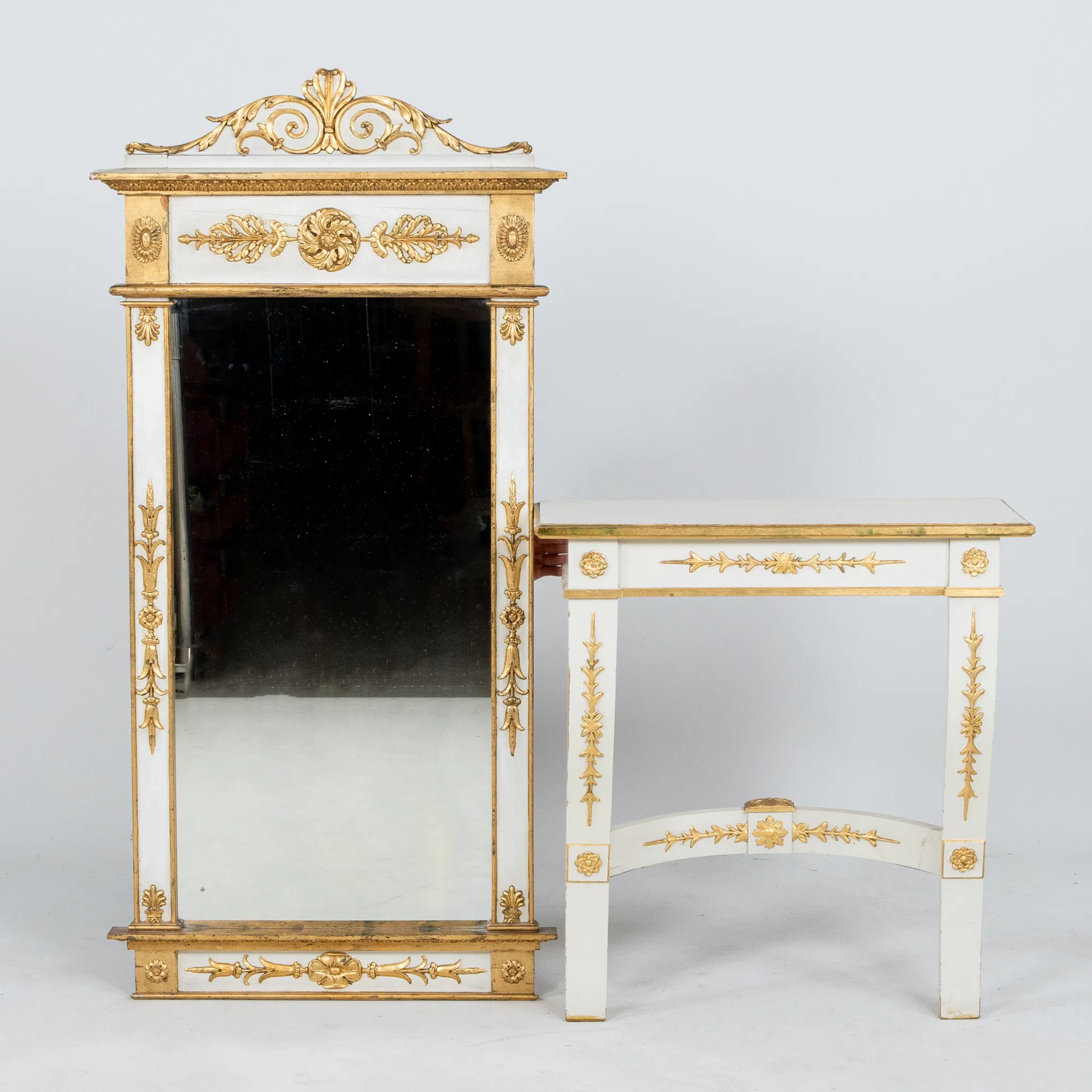 ESPEJO CON MESA DE TRUFA, estilo imperio, finales del siglo XIX