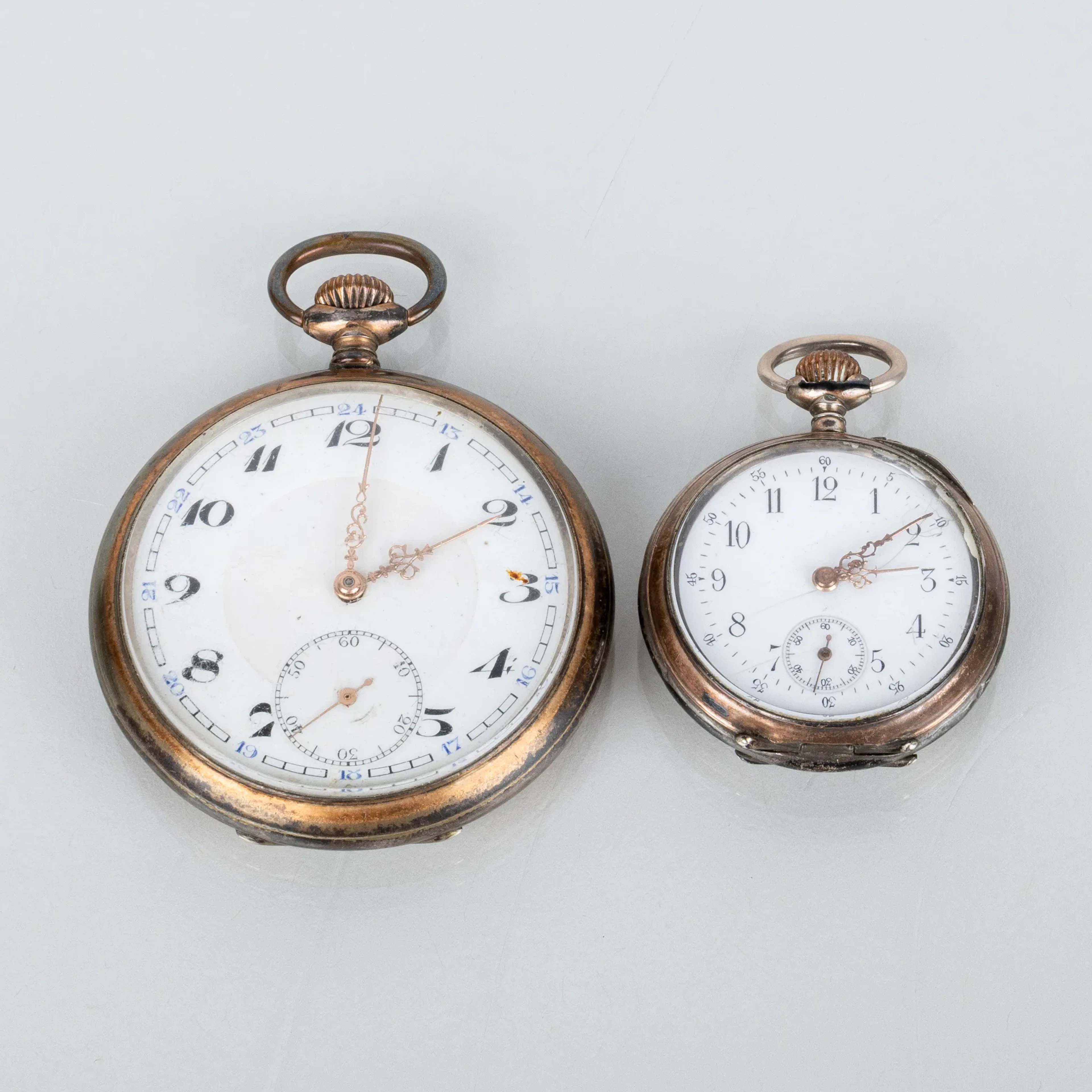 RELOJ DE BOLSILLO, 2 piezas, de plata, la primera mitad del siglo XX