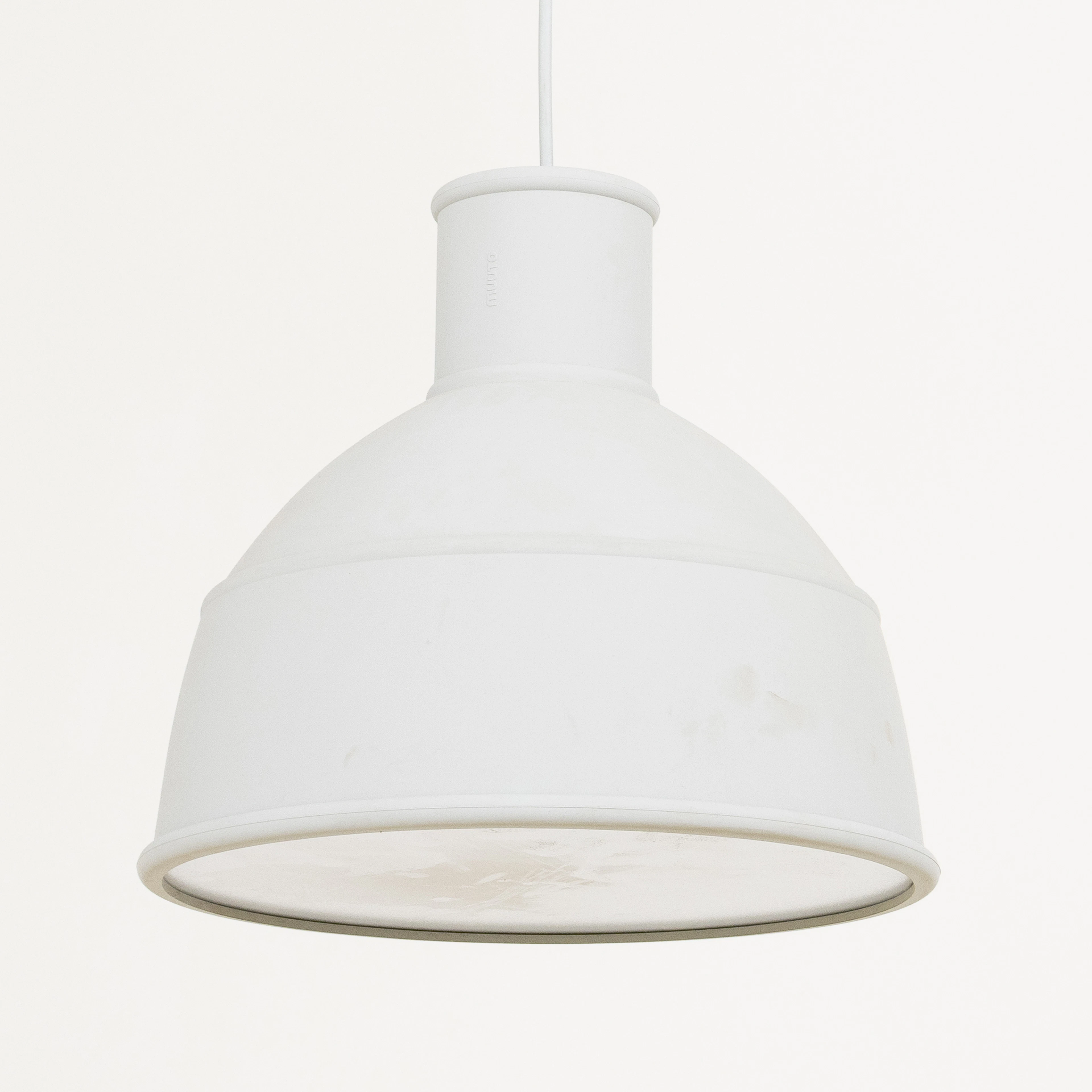 FORM US WITH LOVE, lampada a soffitto, "Unfold", Muuto, Danimarca, contemporaneo