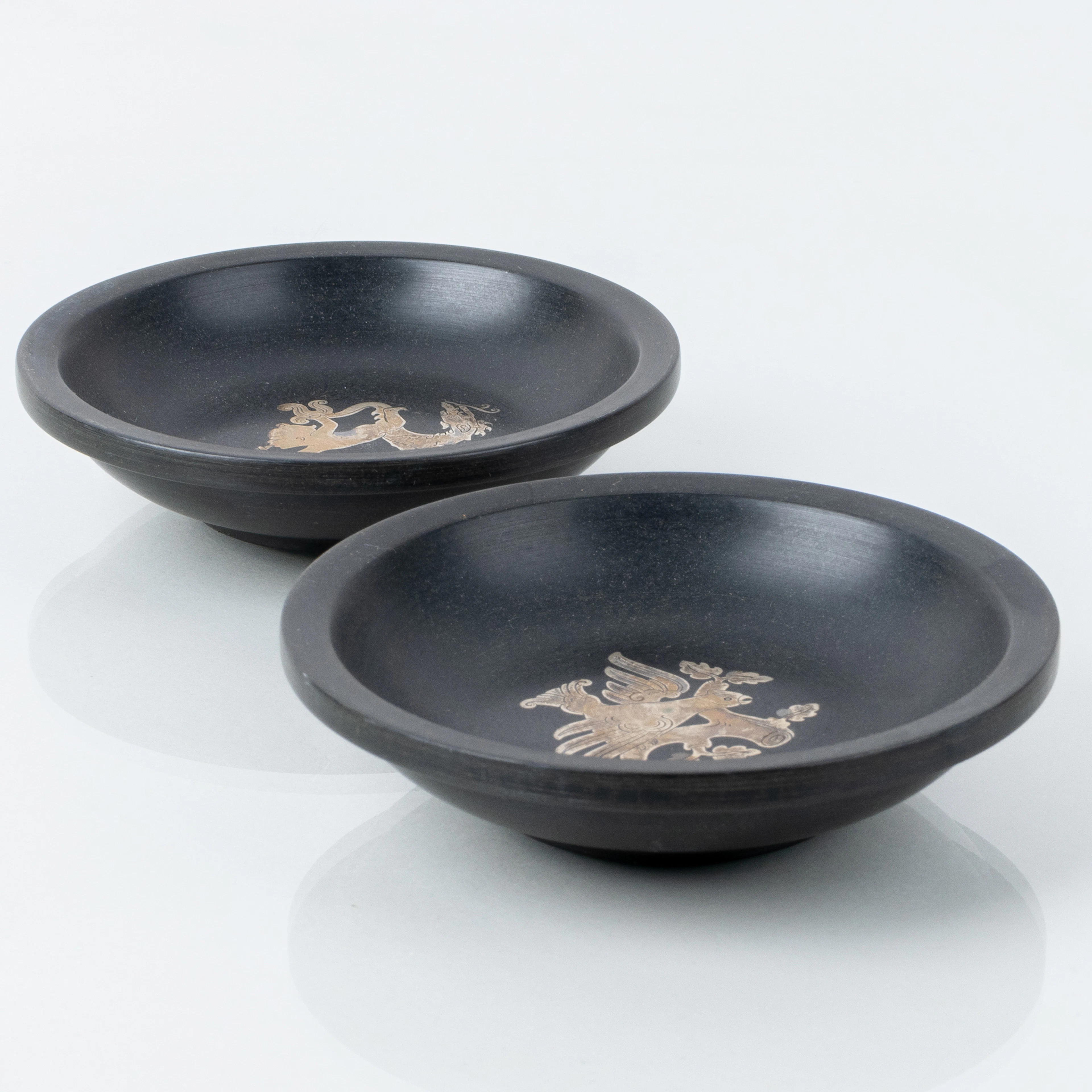 PIATTO PER LA SCOOLA, 2 pezzi, bakelite, intarsi in argento, Perstorp Isolit, 1974/1975