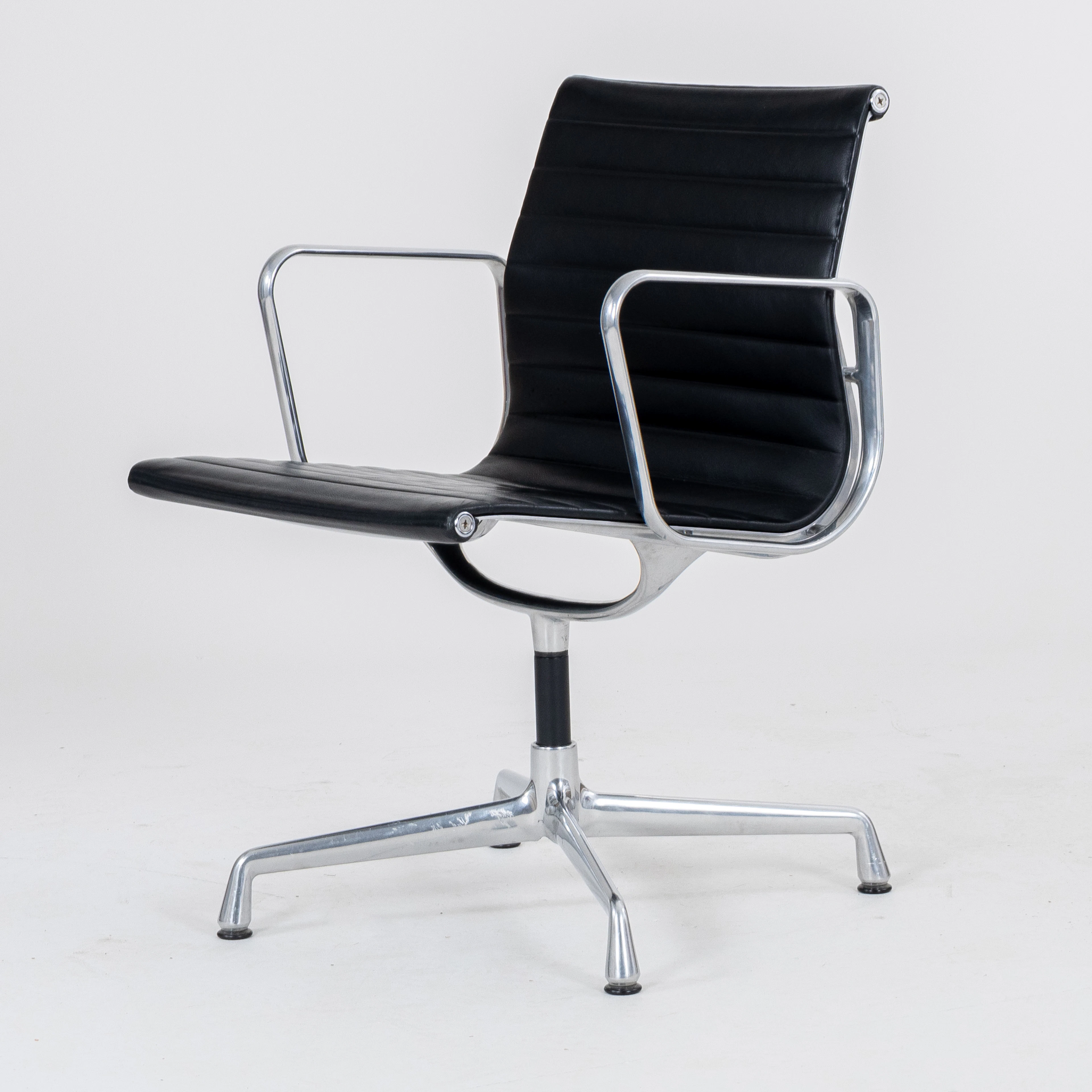 CHARLES & RAY EAMES, silla de escritorio, "EA-108", VitrA