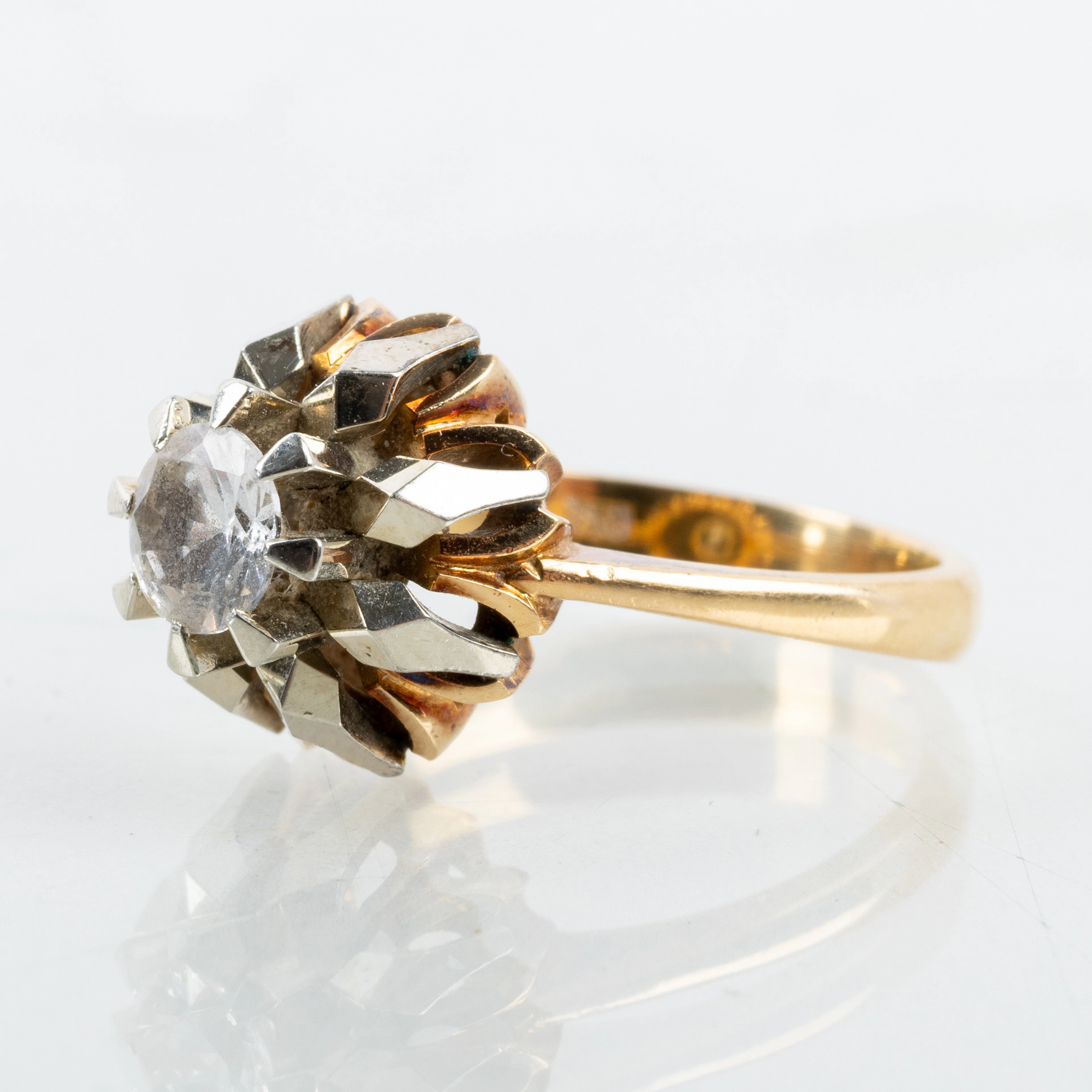 ANILLO ÚNICO, oro de 18 quilates, probablemente Italia